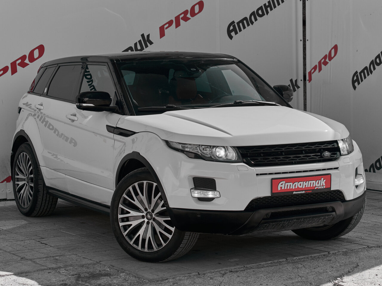 Купить Land Rover Range Rover Evoque 6-speed 2.0 AT (240 л.с.) 4WD, 2011 в Екатеренбурге