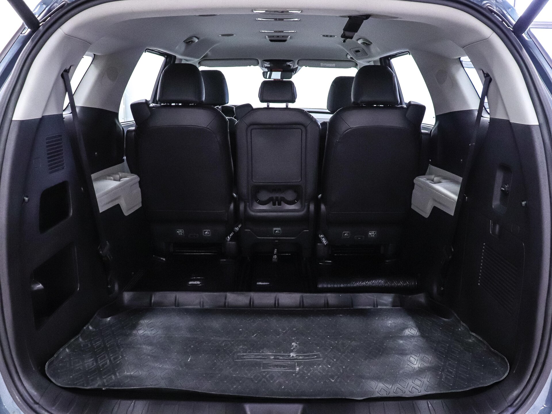 Kia Carnival 2022 32