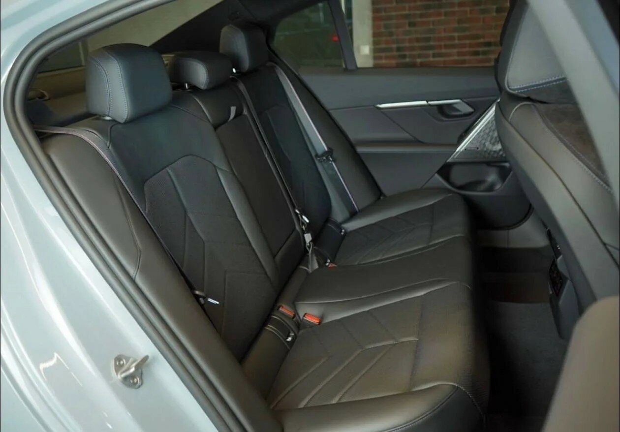Автомобиль BMW 5 серии 540d xDrive 3.0d AT (303 л.с.) 4WD - 7