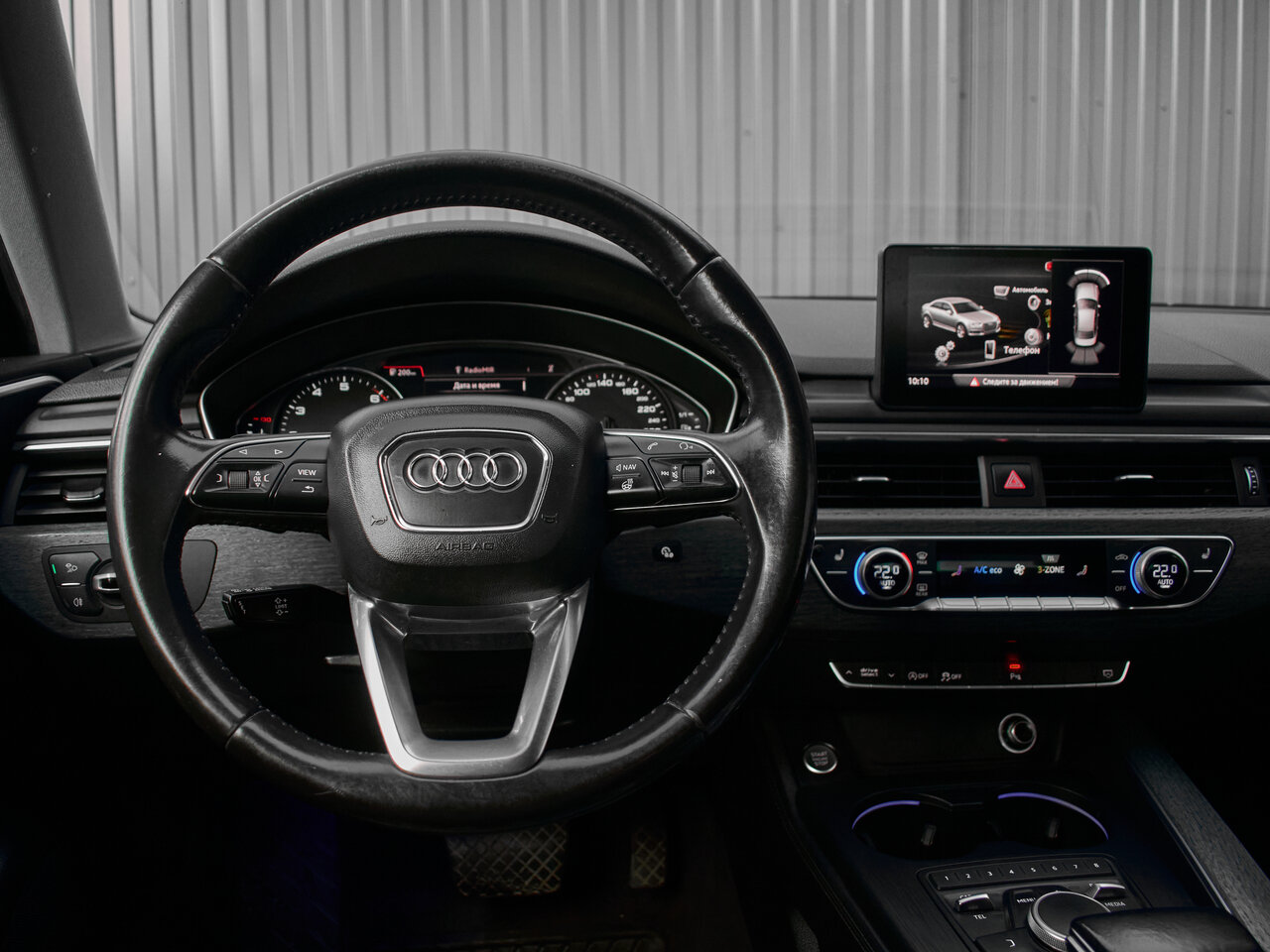 Купить Audi A4 1.4 AMT (150 л.с.), 2016 в Екатеренбурге