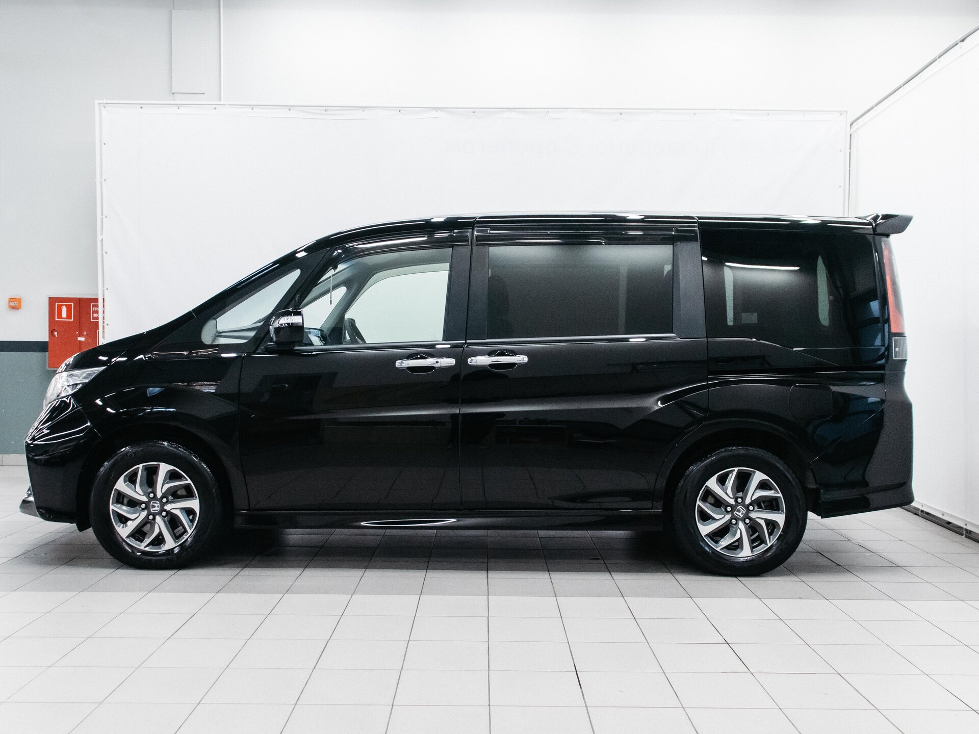 Honda Stepwgn 2015 8