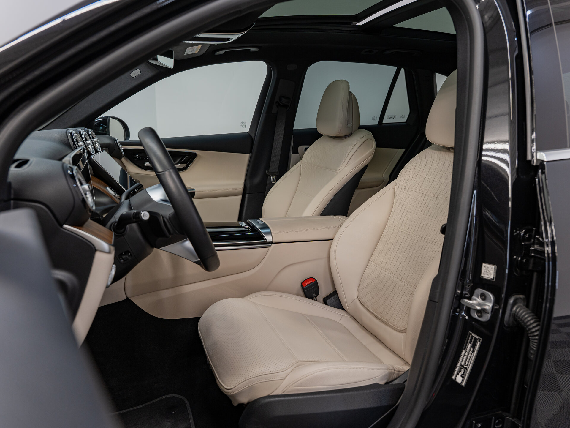 Автомобиль Mercedes-Benz GLC 220 d 2.0d AT (197 л.с.) 4WD - 18