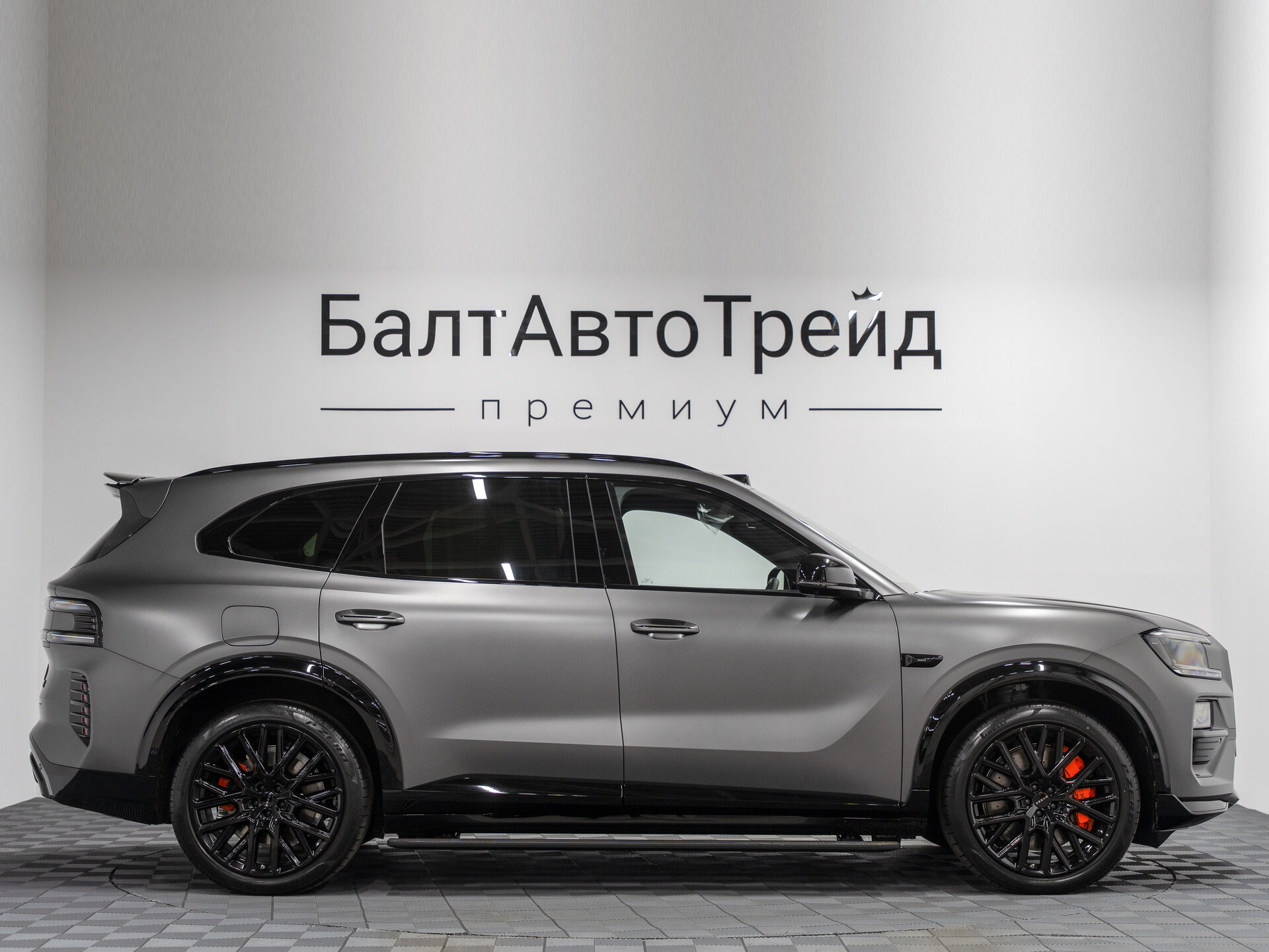 Автомобиль Zeekr 8X Dawn 2.0hyb AT (1401 л.с.) 4WD - 6