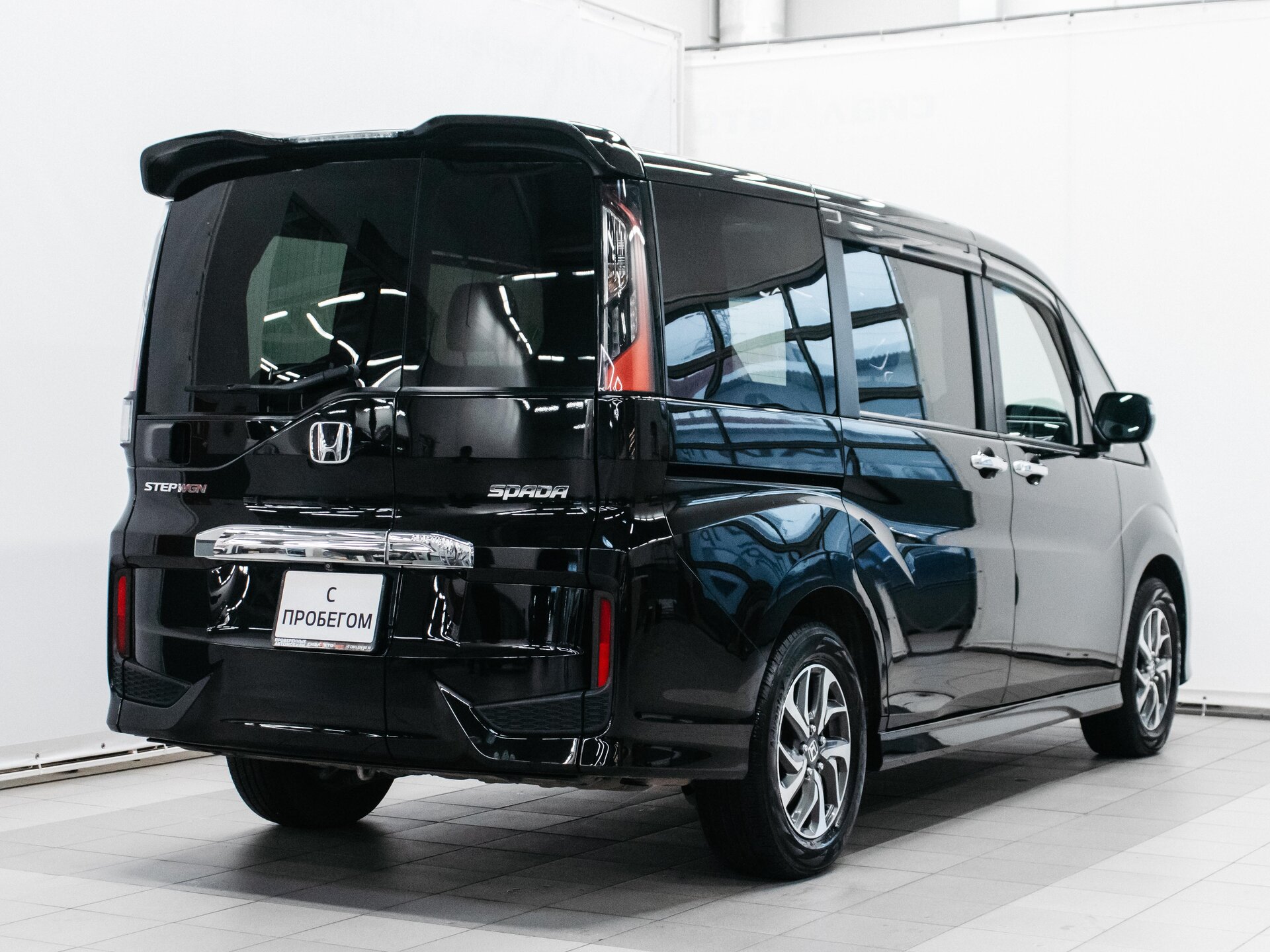 Honda Stepwgn 2015 4