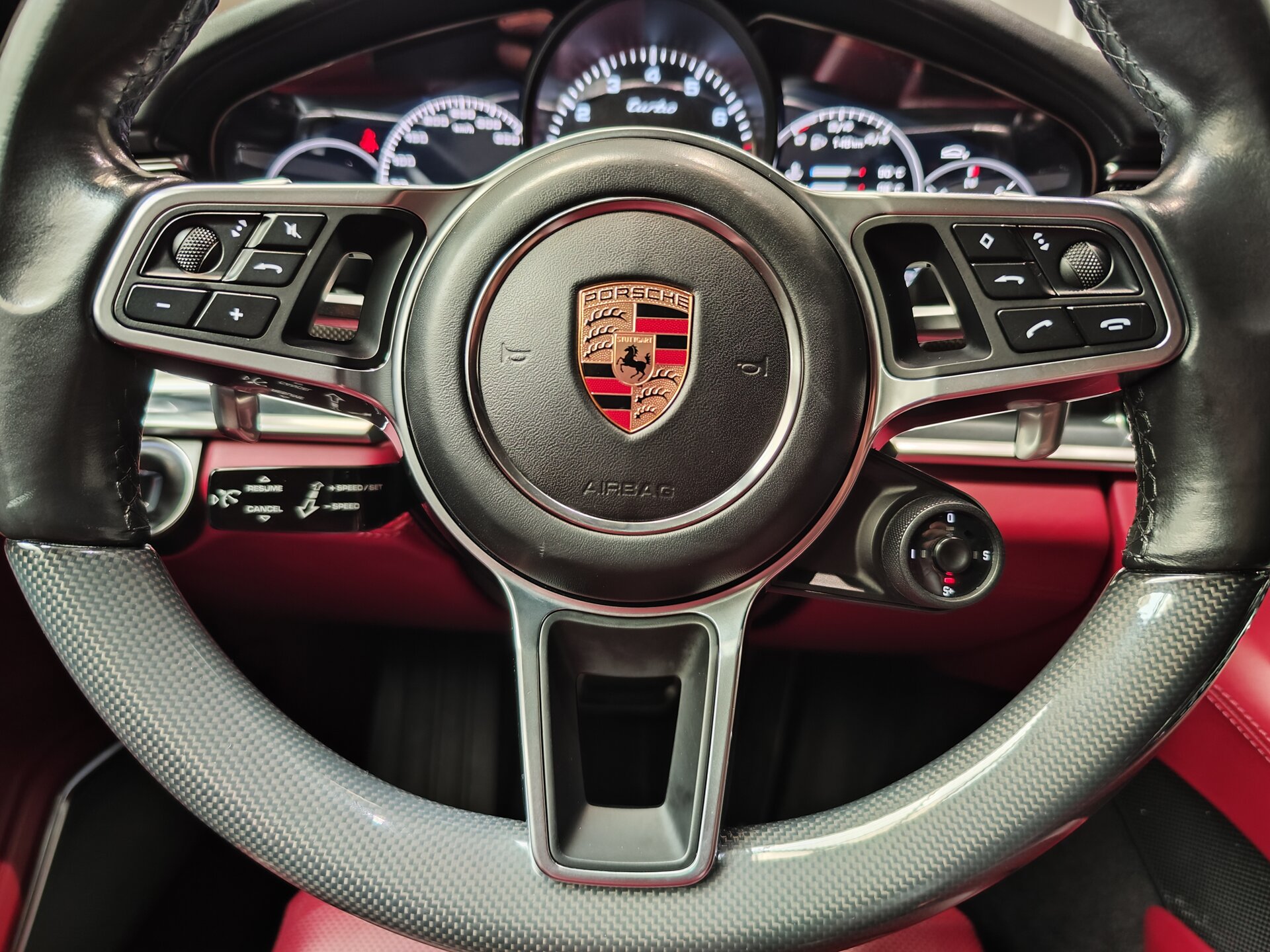 Автомобиль Porsche Panamera Turbo 4.0 AMT (550 л.с.) 4WD - 19