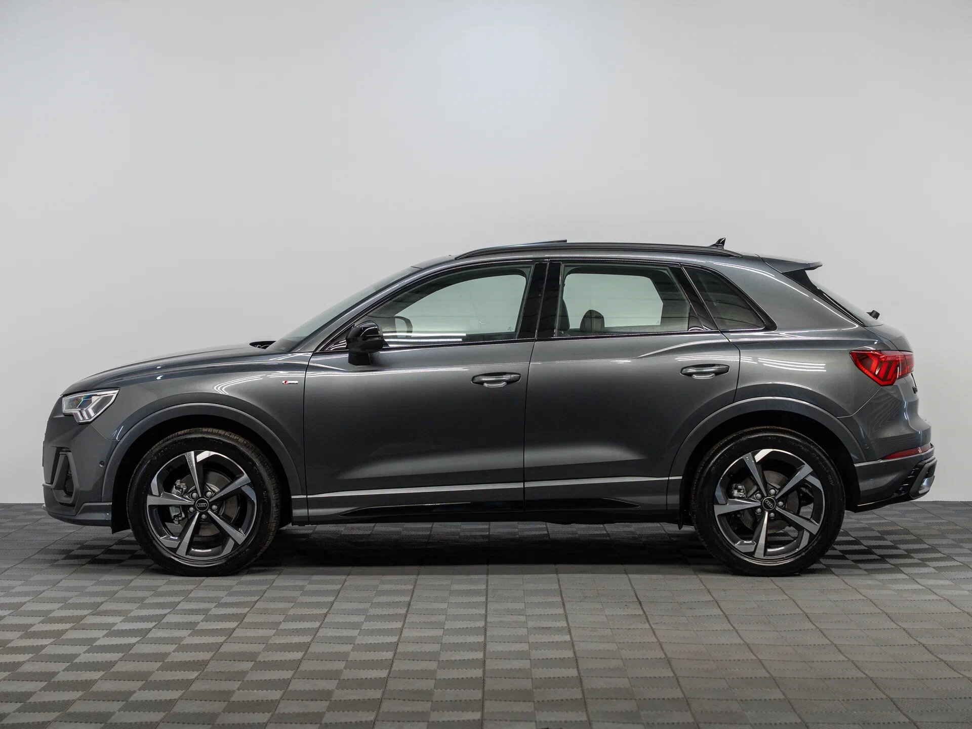 Автомобиль Audi Q3 35 TFSI 1.5 AMT (160 л.с.) - 8