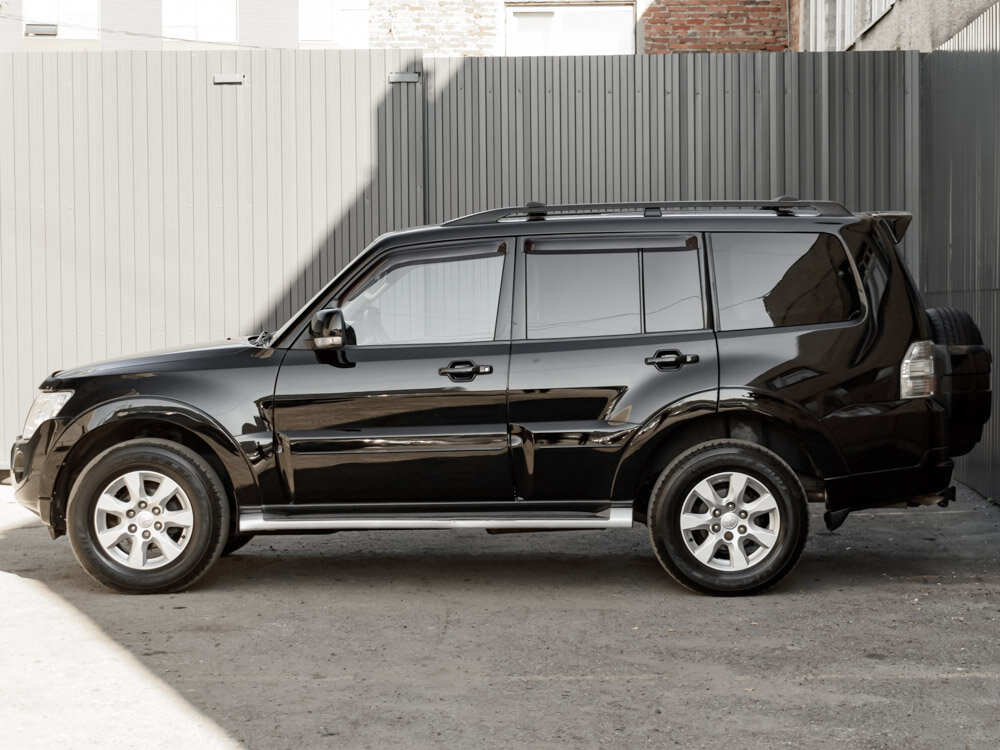 Купить Mitsubishi Pajero 3.0 AT (178 л.с.) 4WD, 2013 в Екатеренбурге