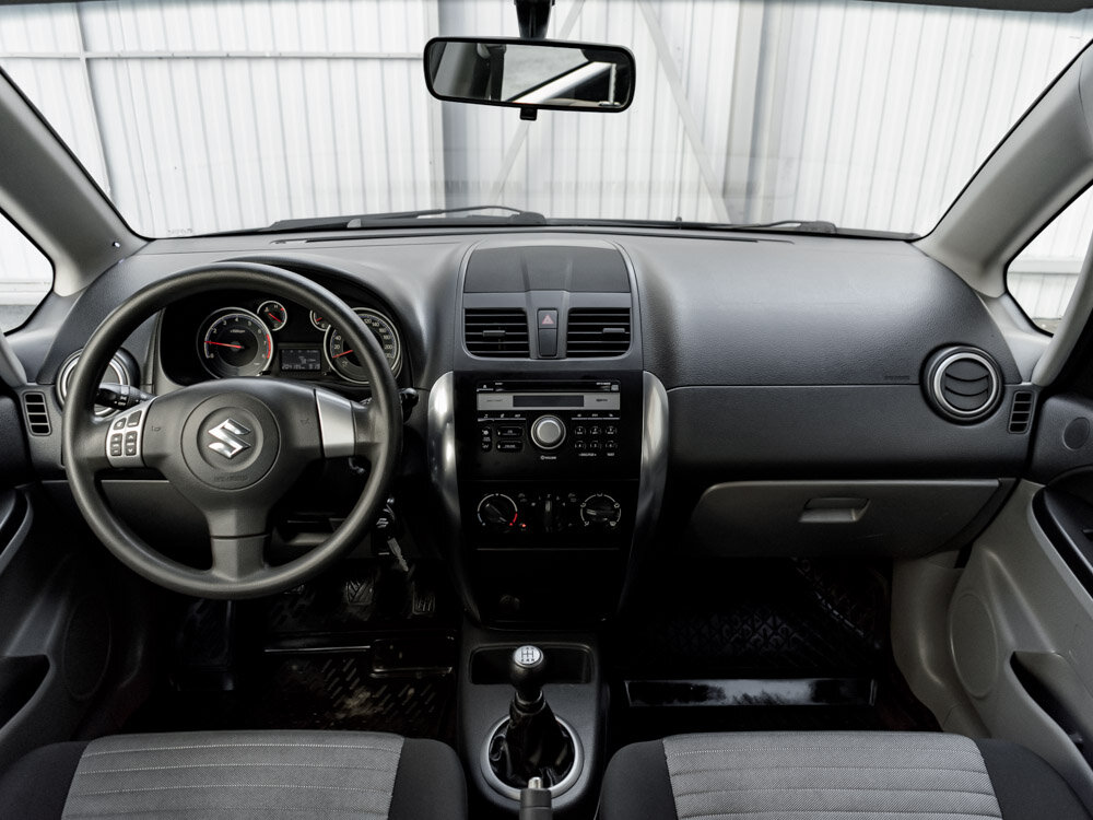 Купить Suzuki SX4 1.6 MT (112 л.с.), 2012 в Екатеренбурге