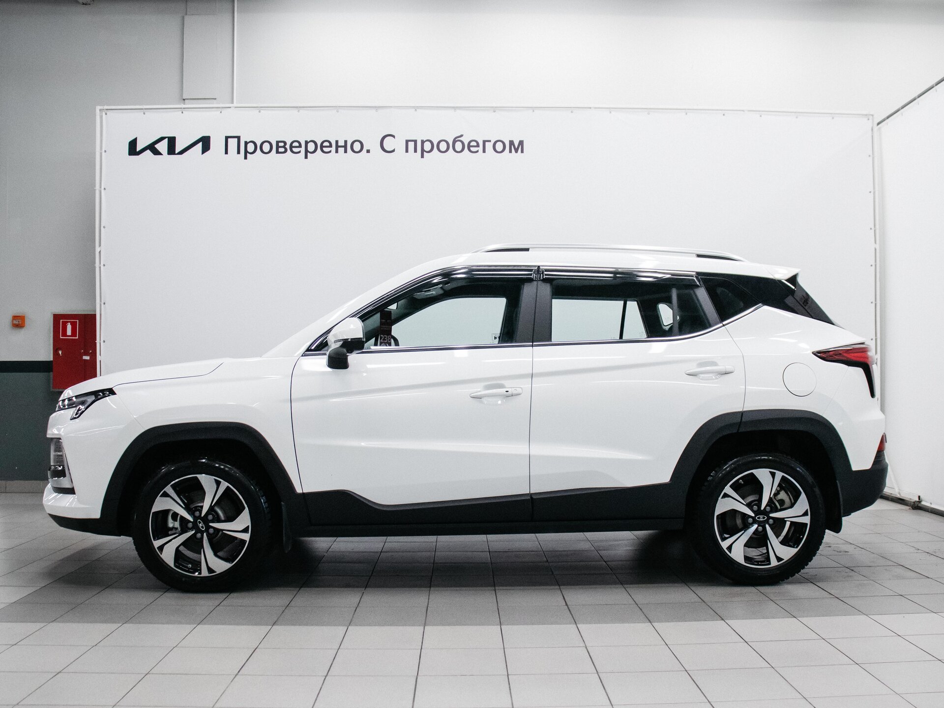 Москвич 3 2025 8