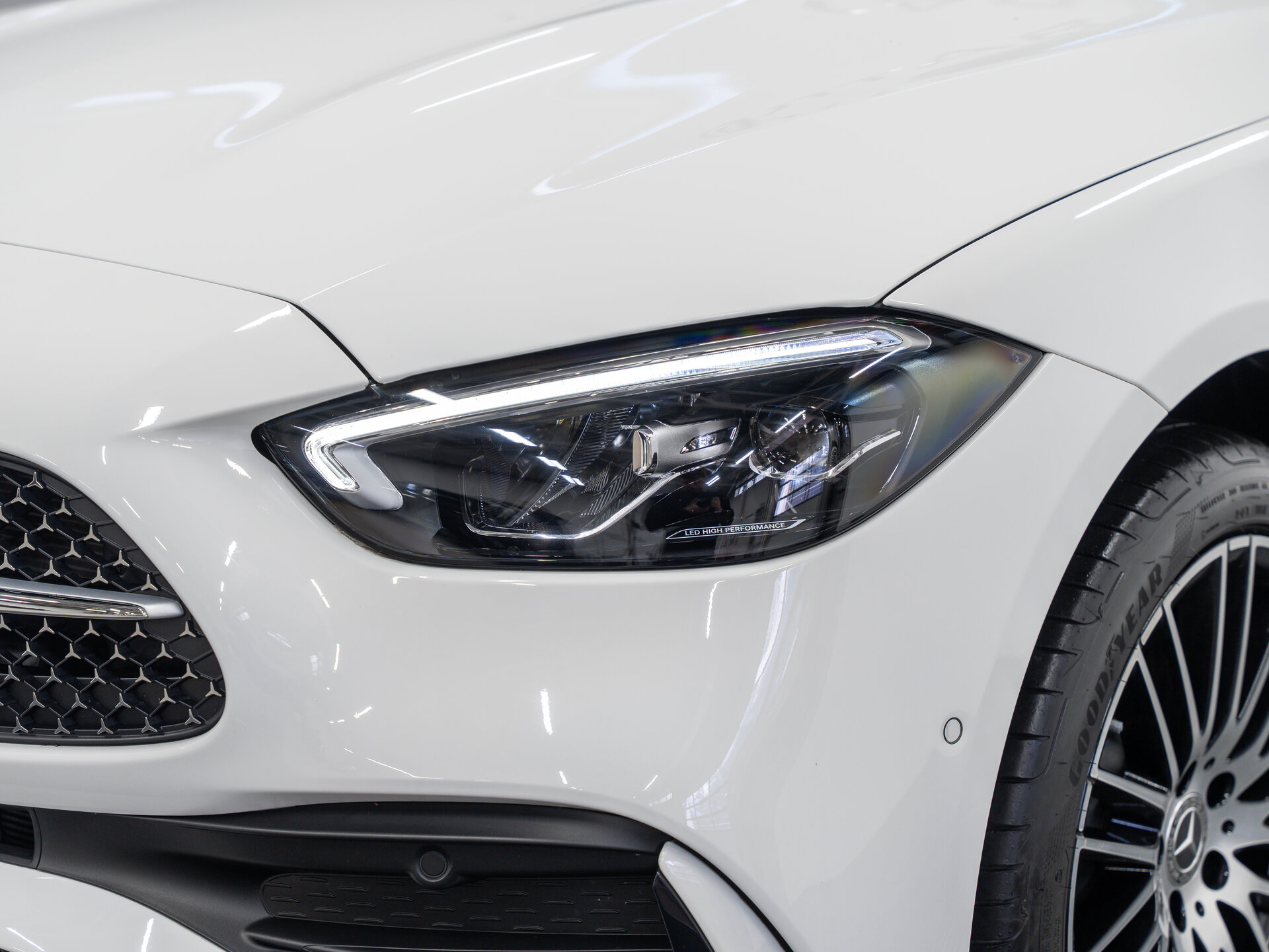 Автомобиль Mercedes-Benz C-Класс 260 L 1.5 AT (204 л.с.) - 2