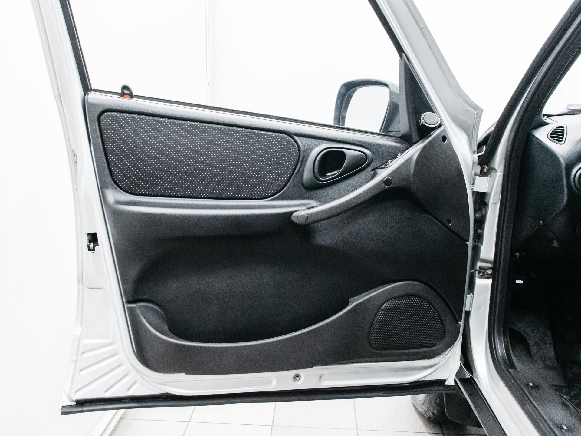 Chevrolet Niva 2013 9
