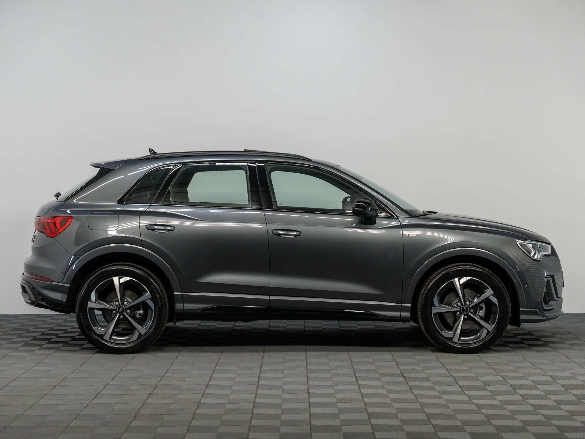 Автомобиль Audi Q3 35 TFSI 1.5 AMT (160 л.с.) - 4
