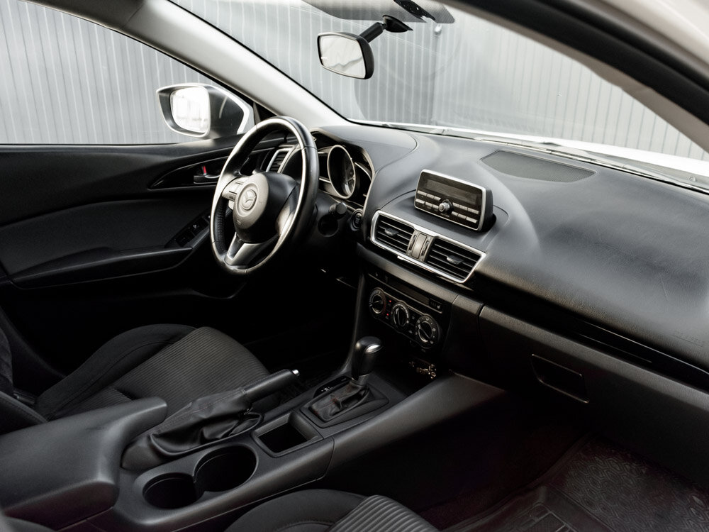 Купить Mazda 3 1.6 AT (104 л.с.), 2014 в Екатеренбурге
