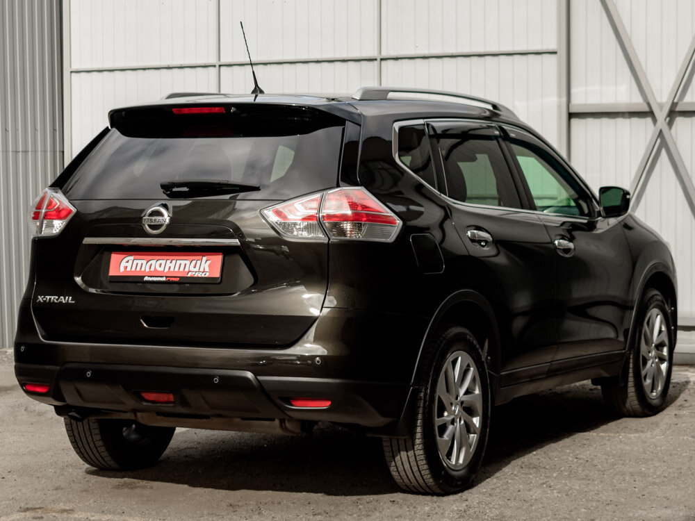 Купить Nissan X-Trail 2.0 CVT (144 л.с.) 4WD, 2015 в Екатеренбурге