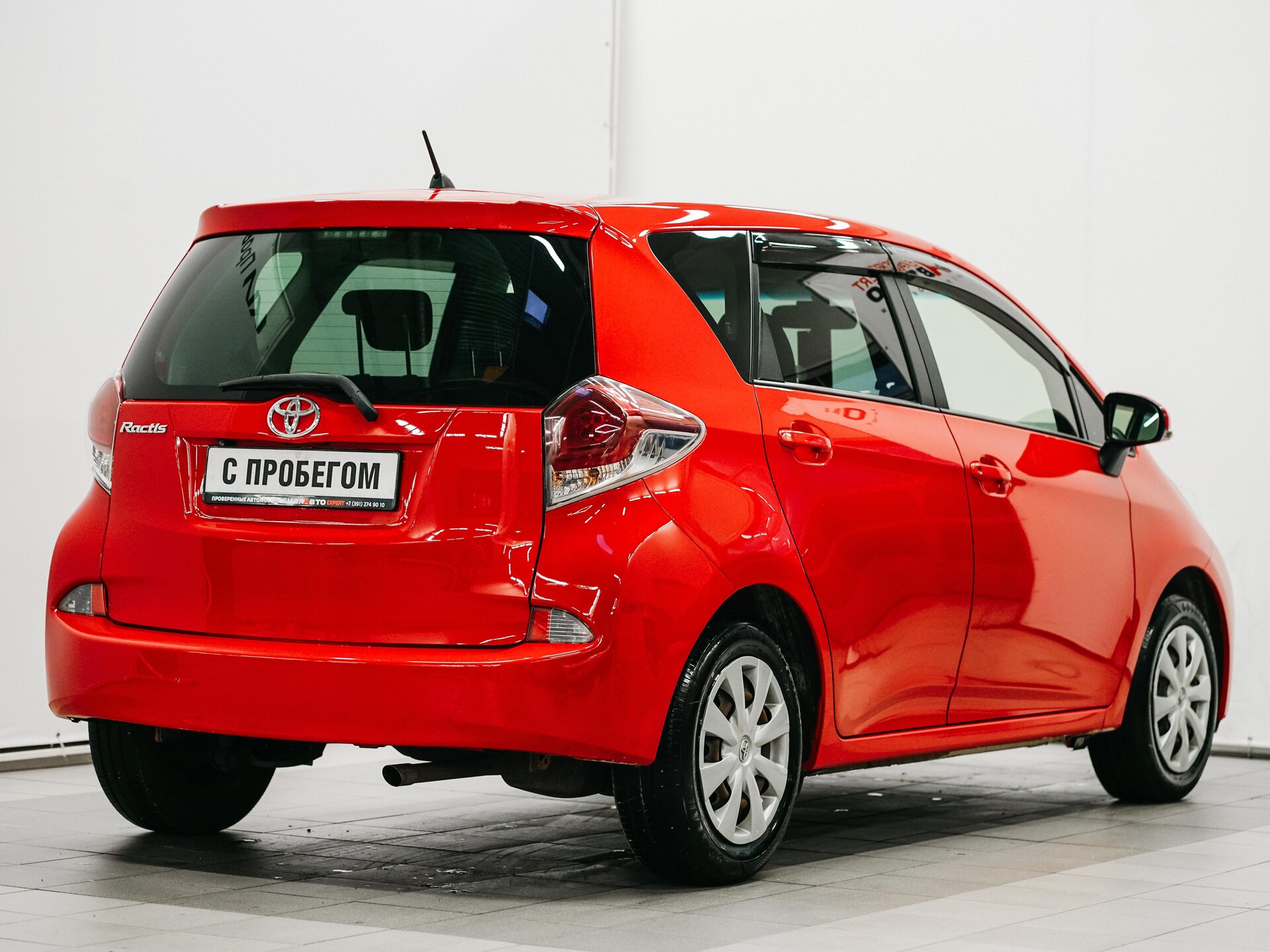 Toyota Ractis 2015 4