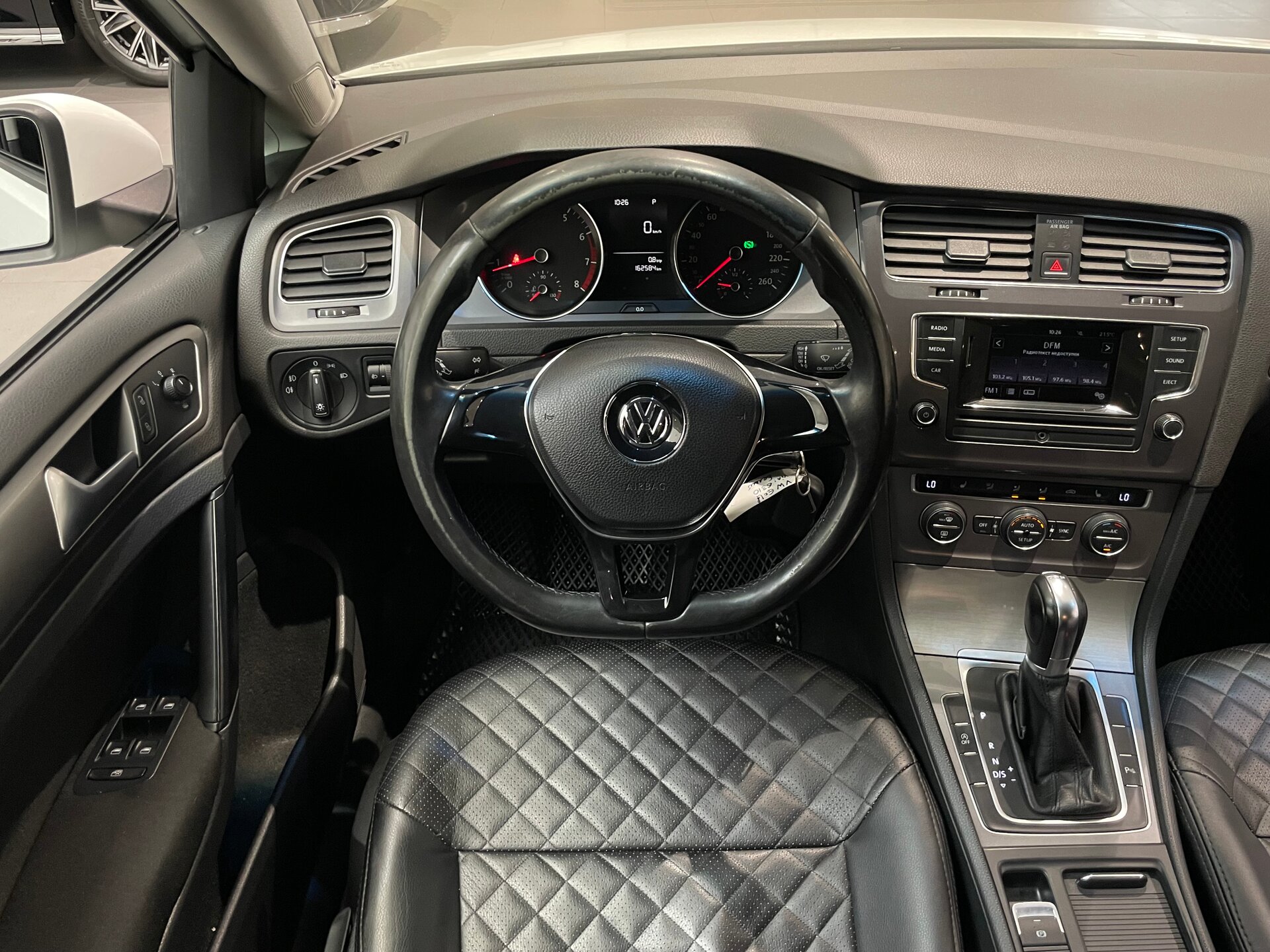 Автомобиль Volkswagen Golf 1.4 AMT (122 л.с.) - 14