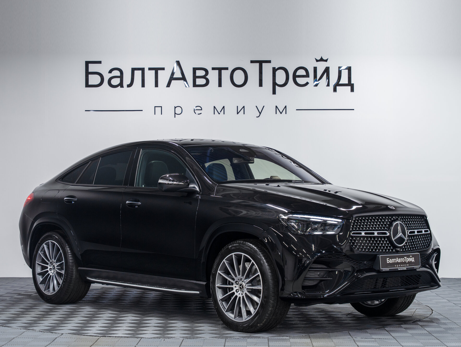 Автомобиль Mercedes-Benz GLE Coupe 450 3.0 AT (381 л.с.) 4WD - 5