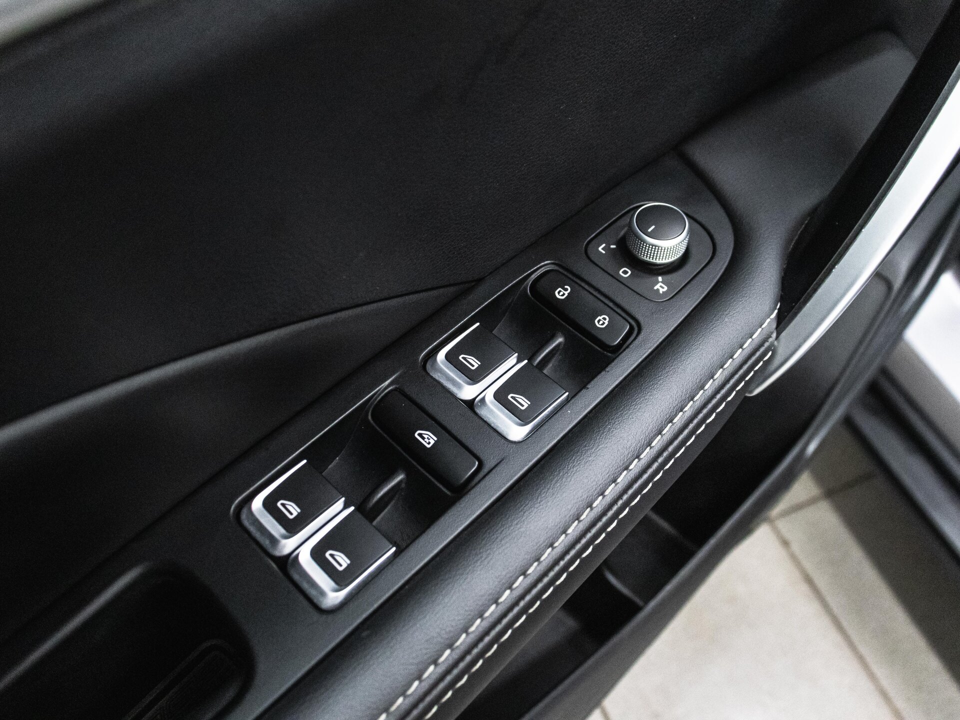 Geely Coolray 2023 10