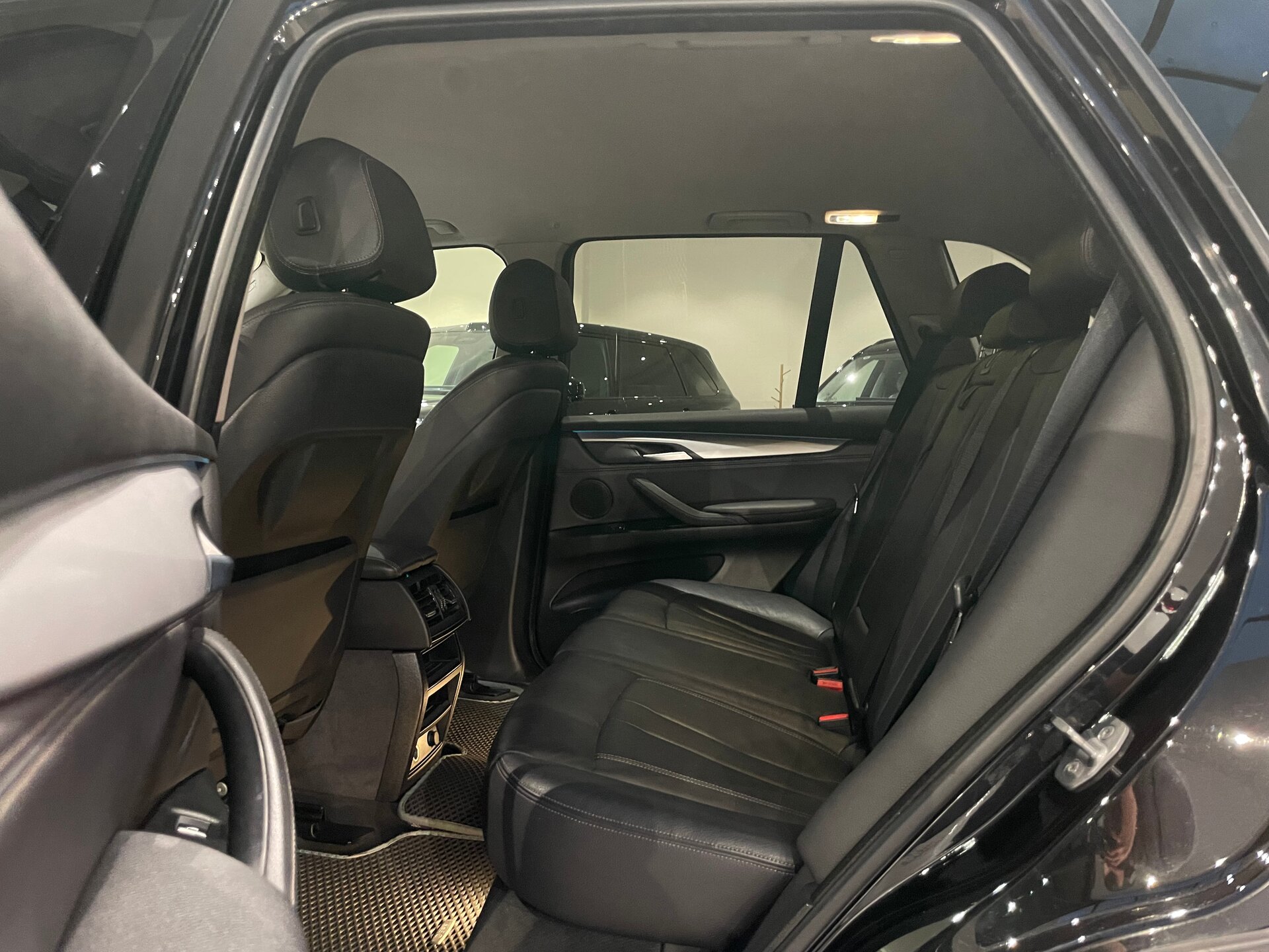 Автомобиль BMW X5 25d 3.0d AT (218 л.с.) 4WD - 9