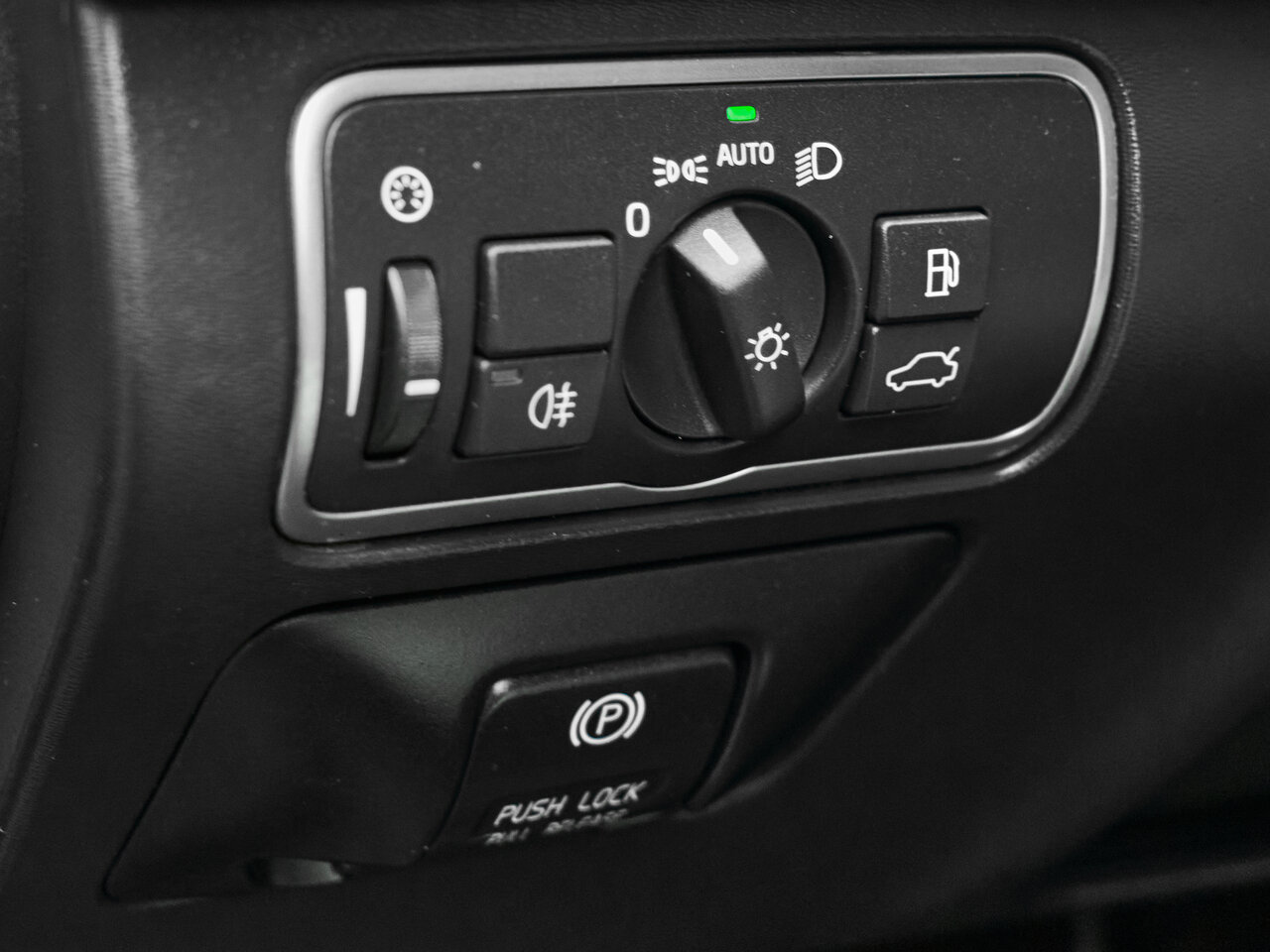 Купить Volvo XC60 2.4d AT (181 л.с.) 4WD, 2014 в Екатеренбурге