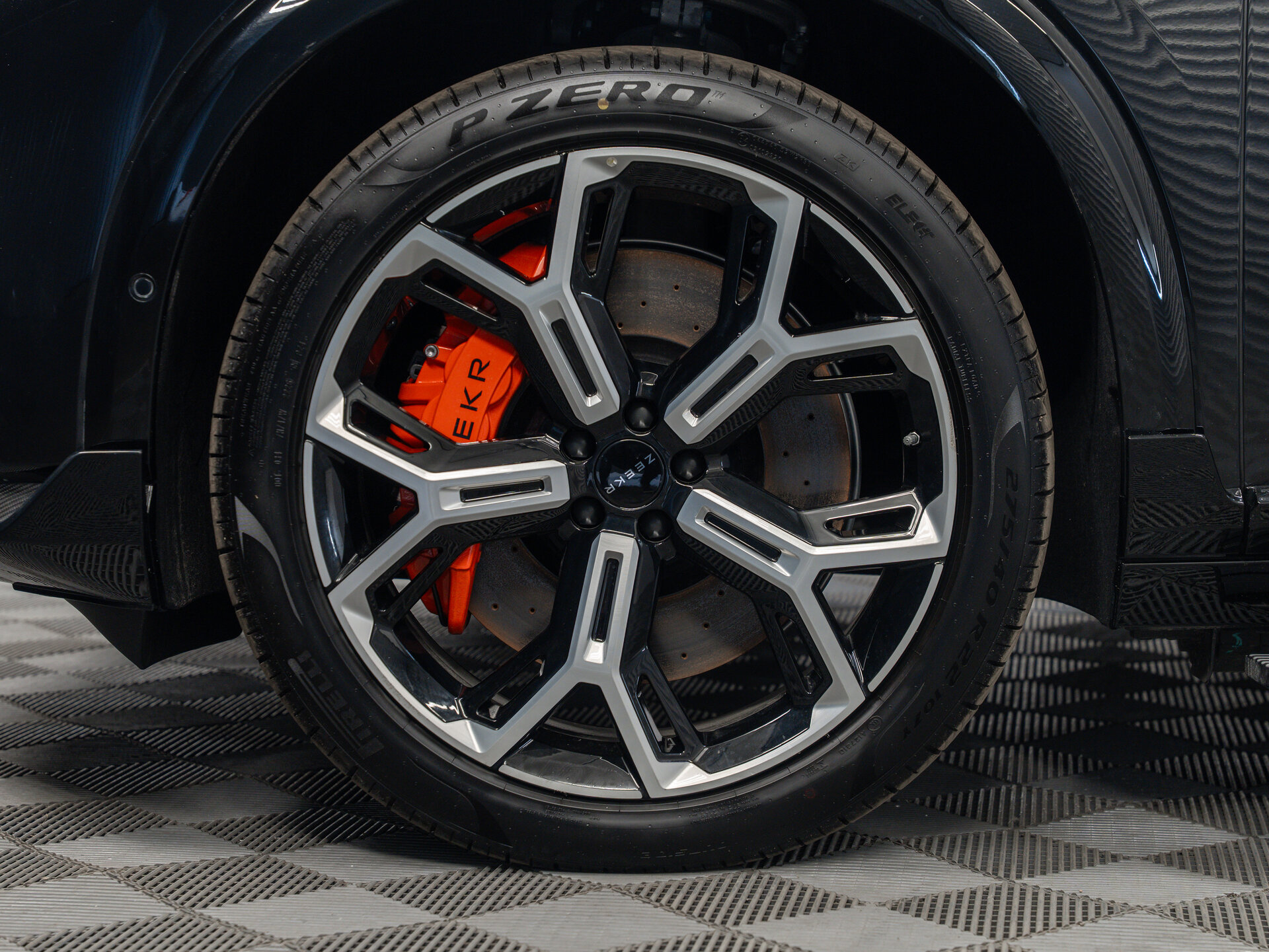 Автомобиль Zeekr 8X Dawn 2.0hyb AT (1401 л.с.) 4WD - 11