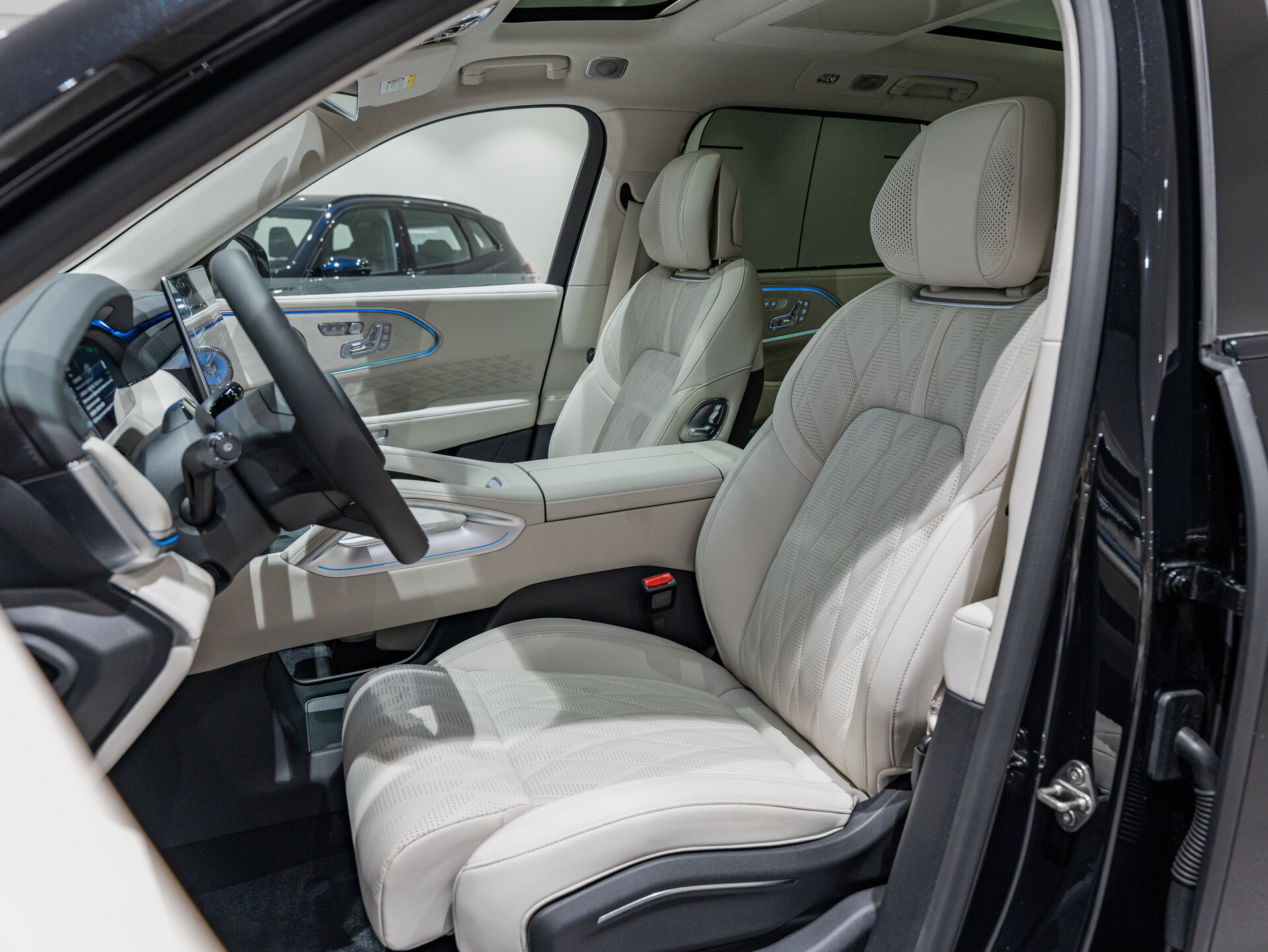 Автомобиль Zeekr 8X 70 kWh 2.0hyb AT (898 л.с.) 4WD - 19