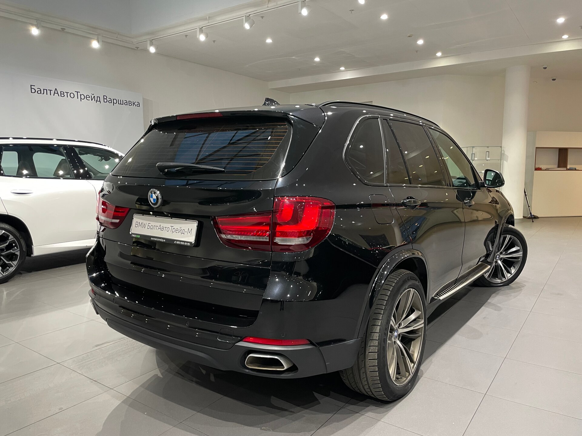 Автомобиль BMW X5 25d 3.0d AT (218 л.с.) 4WD - 6