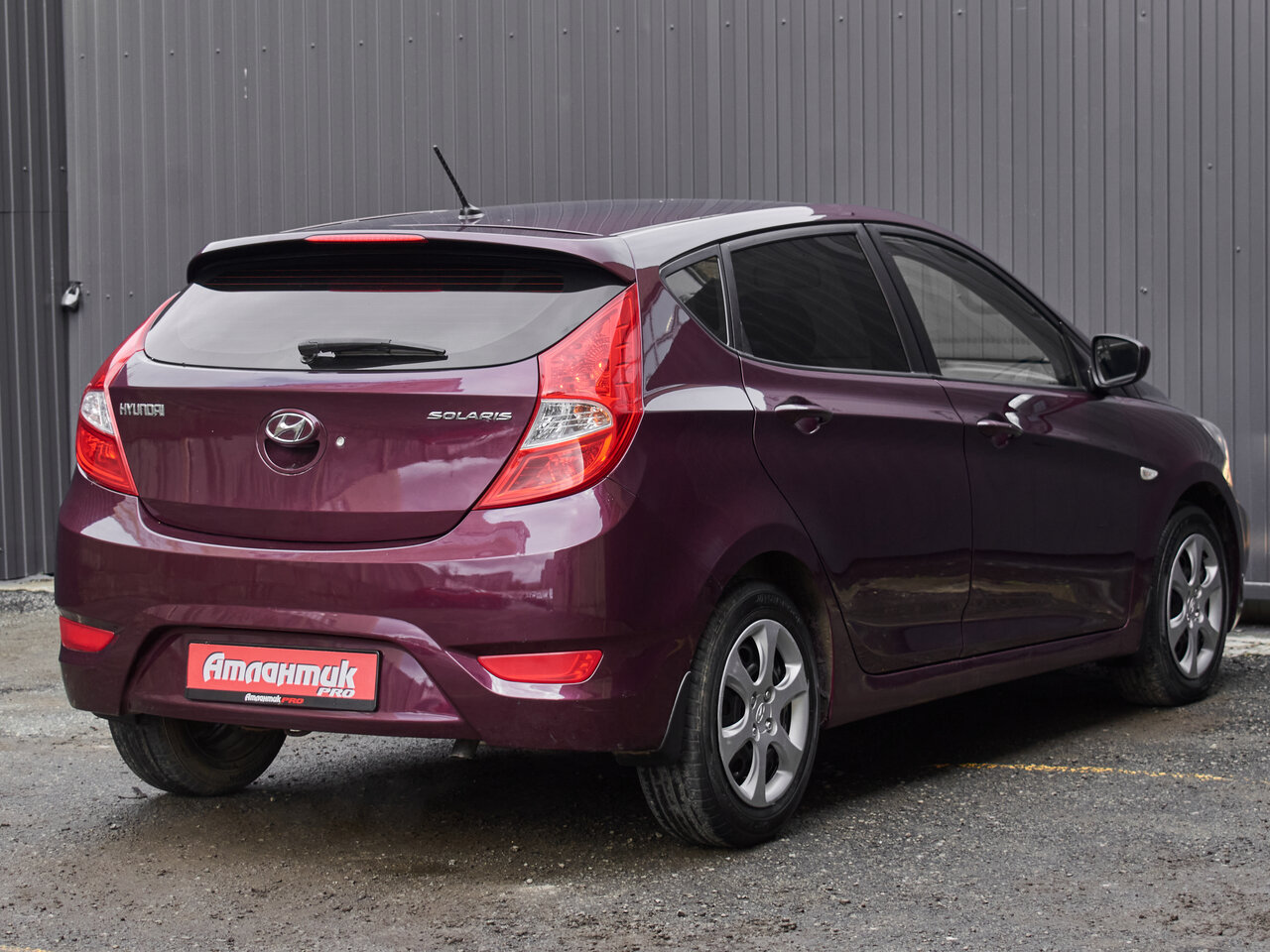 Купить Hyundai Solaris 1.6 MT (123 л.с.), 2012 в Екатеренбурге