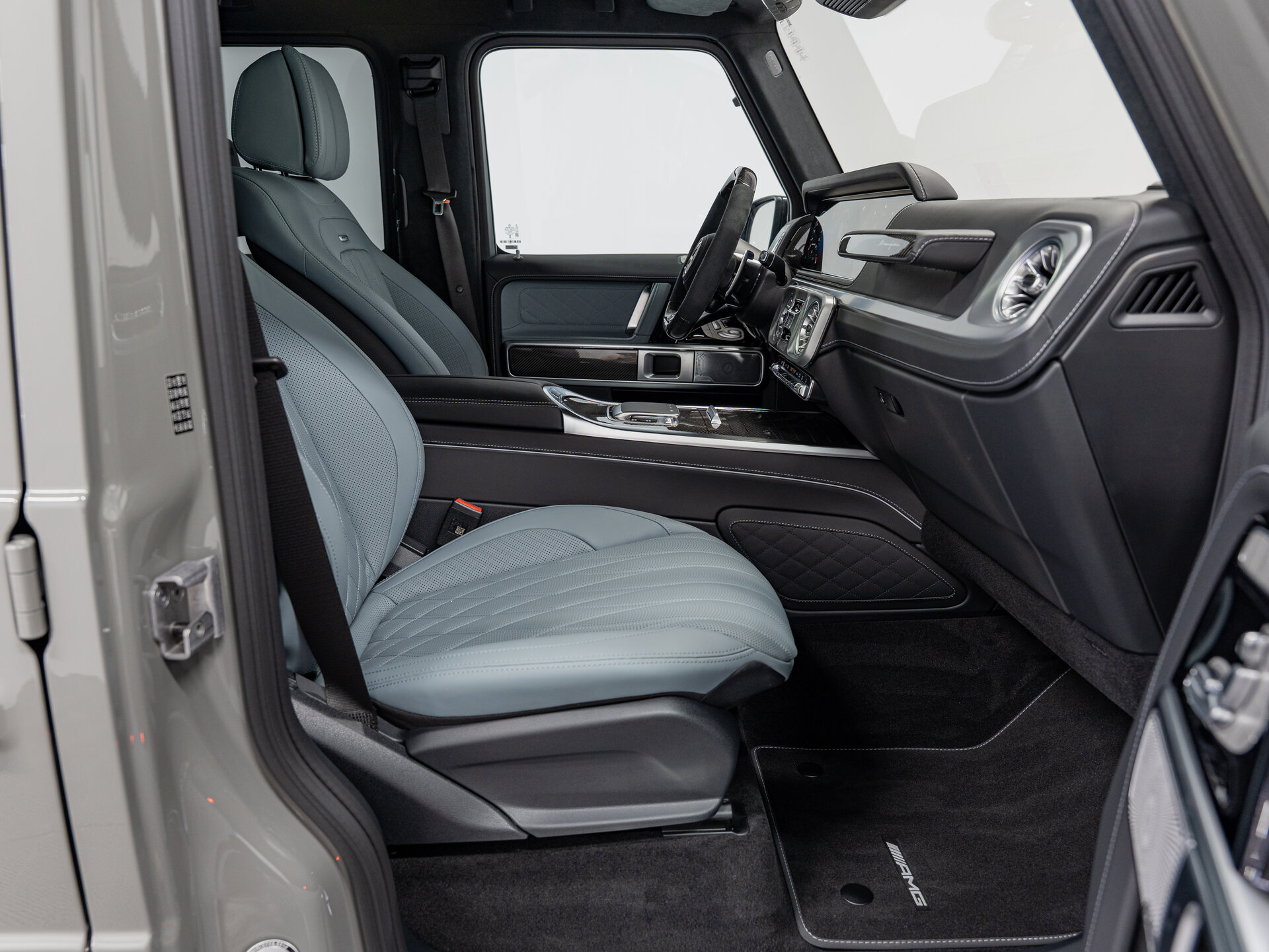 Автомобиль Mercedes-Benz G-Класс AMG 63 AMG 4.0 AT (585 л.с.) 4WD - 14