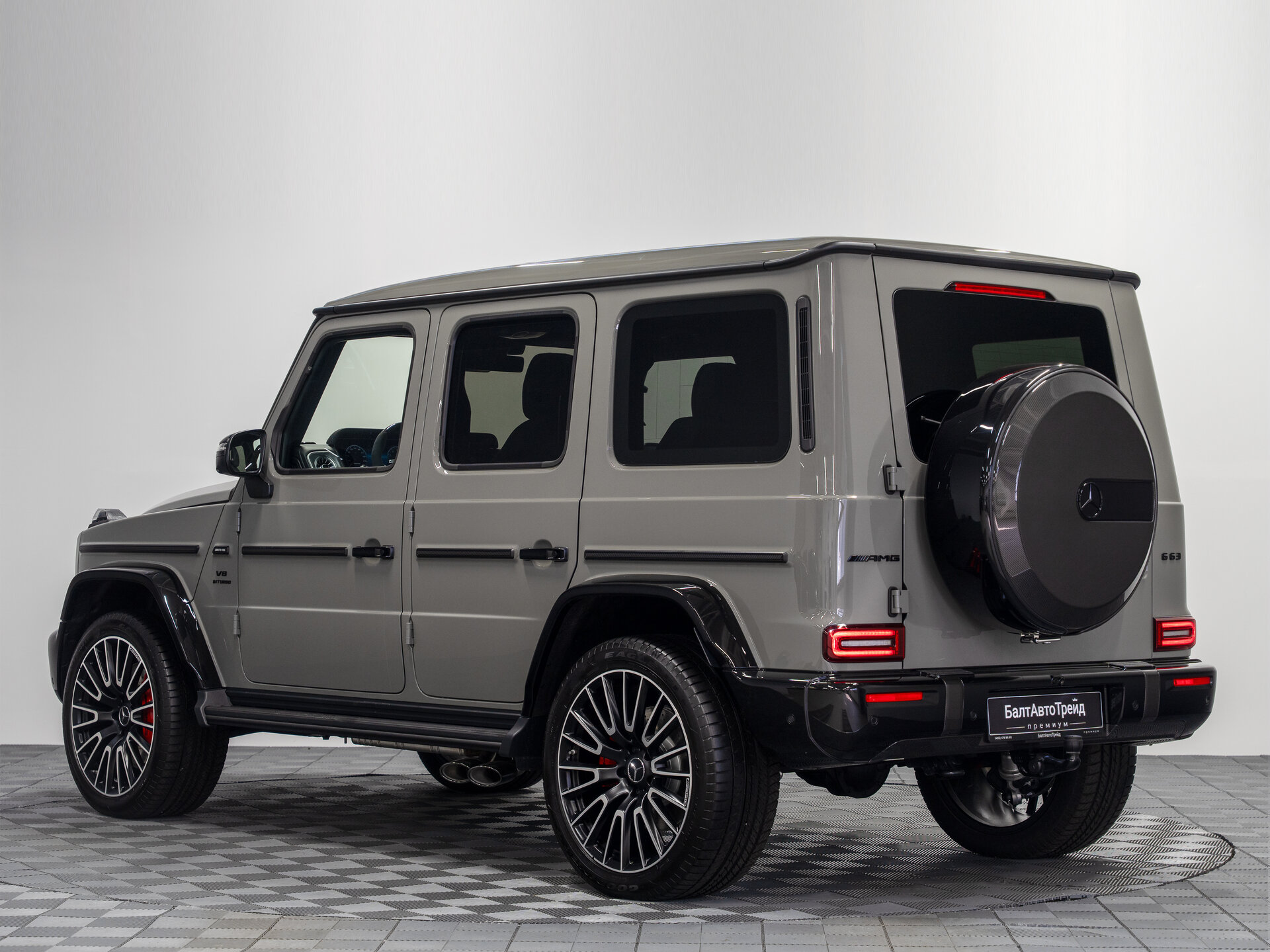 Автомобиль Mercedes-Benz G-Класс AMG 63 AMG 4.0 AT (585 л.с.) 4WD - 10