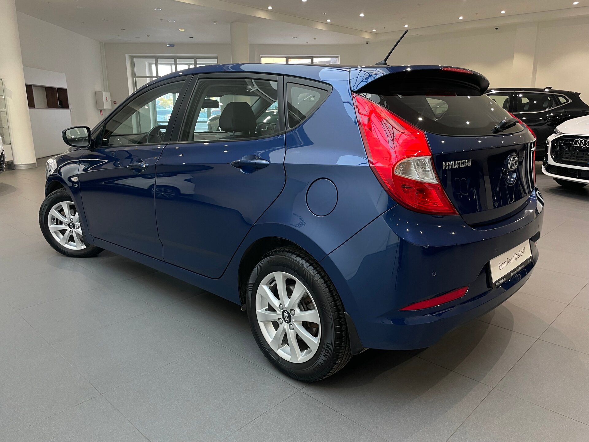 Автомобиль Hyundai Solaris 1.6 AT (123 л.с.) - 4