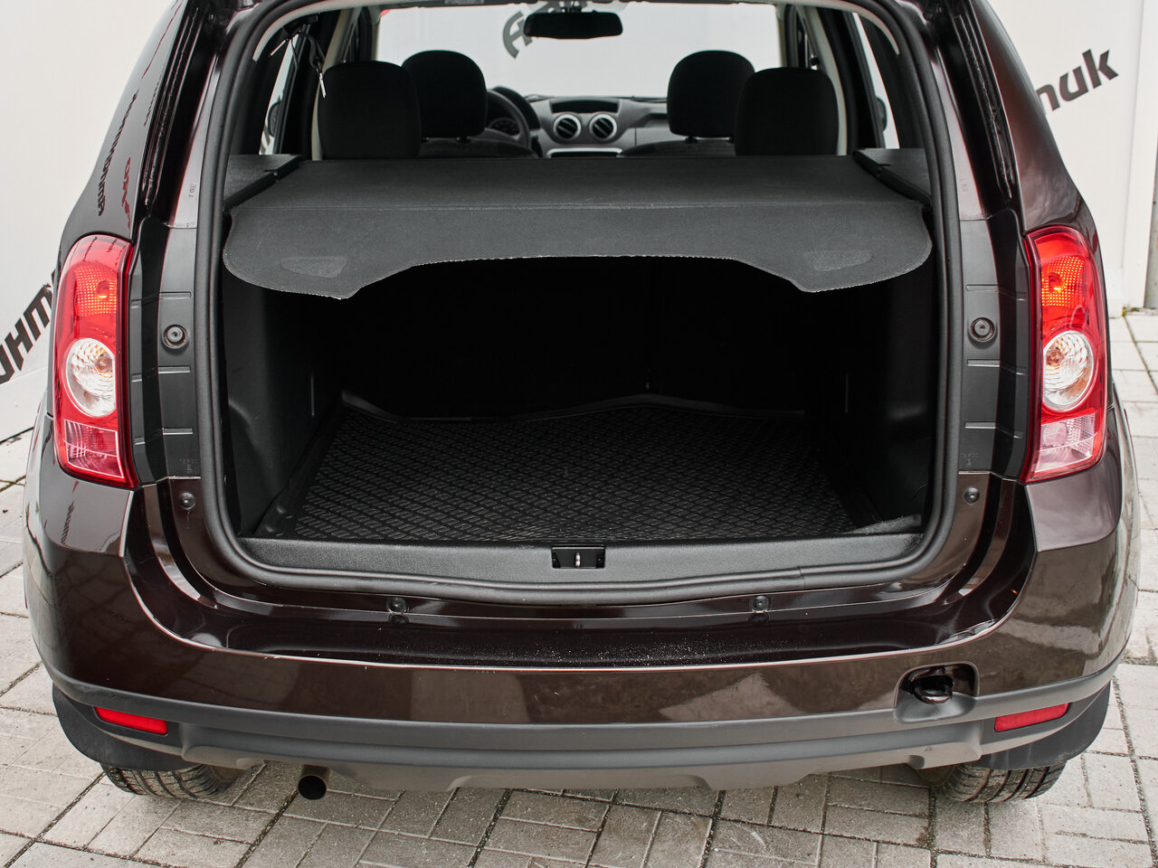 Купить Renault Duster 1.6 MT (102 л.с.), 2014 в Екатеренбурге