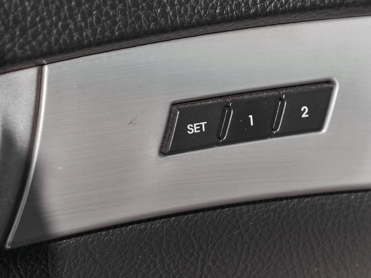 Купить Kia Mohave 3.8 AT (274 л.с.) 4WD, 2009 в Екатеренбурге