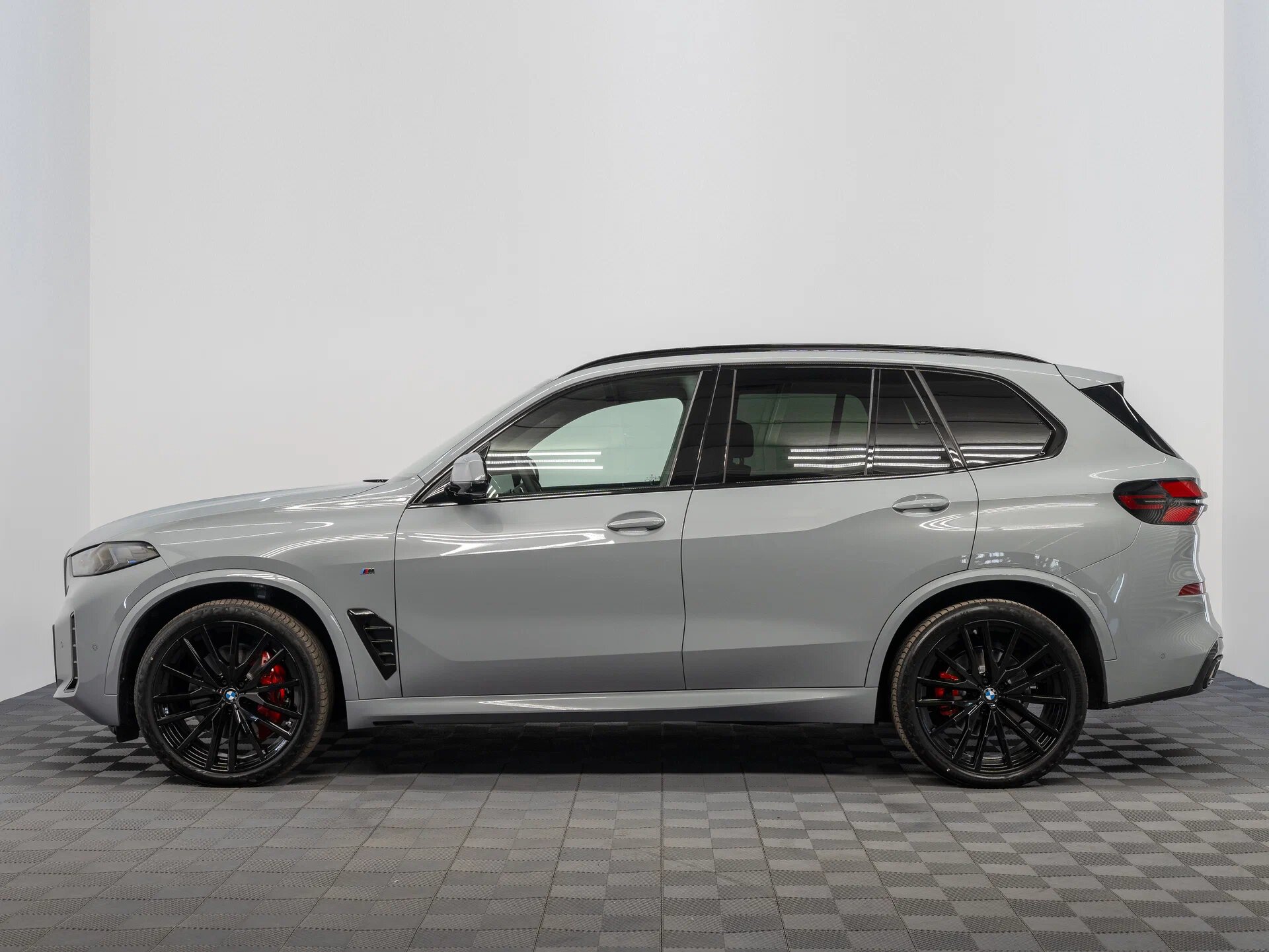 Автомобиль BMW X5 40i 3.0 AT (381 л.с.) 4WD - 8