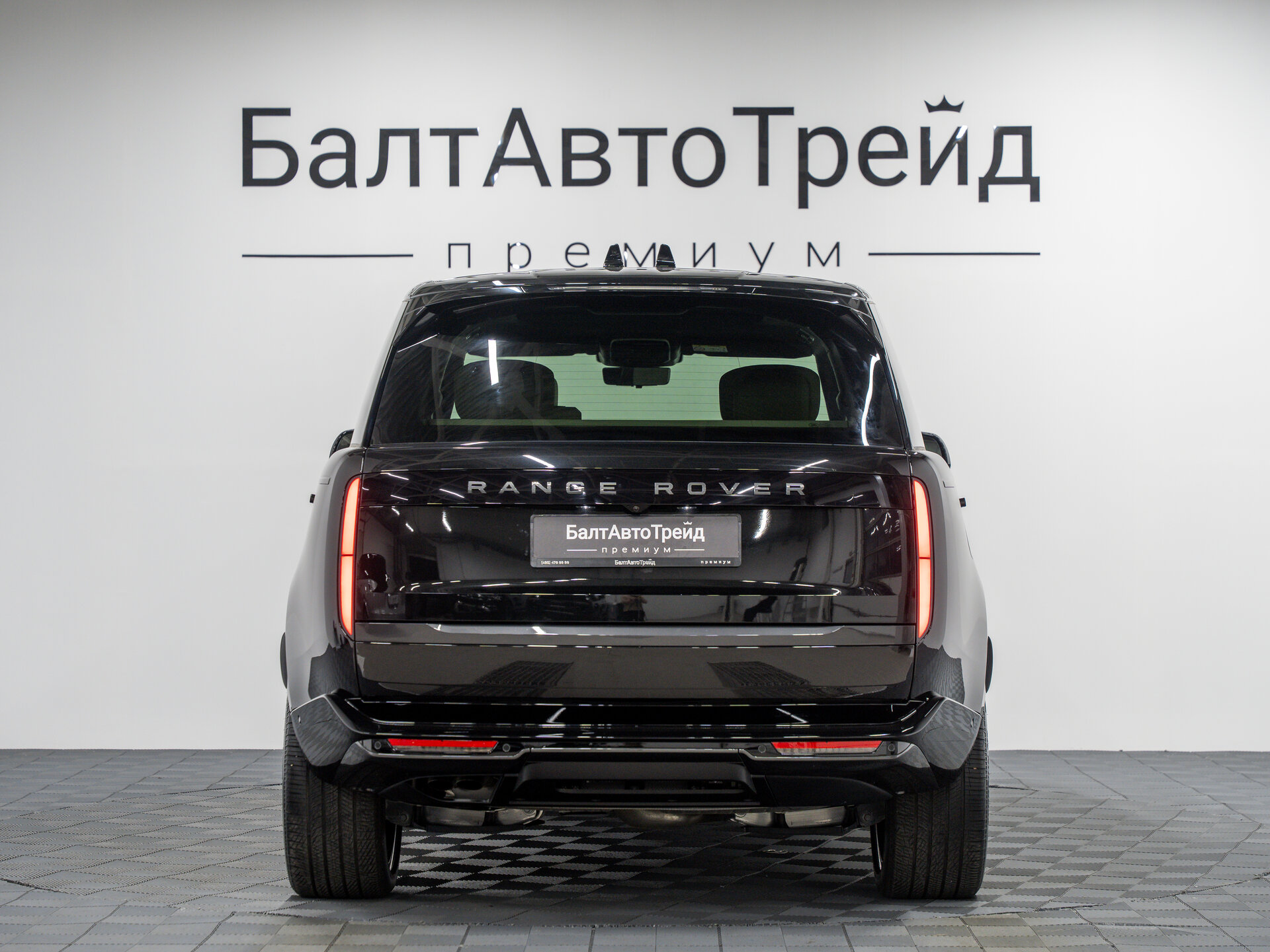 Автомобиль Land Rover Range Rover D350 MHEV 3.0d AT (350 л.с.) 4WD - 8