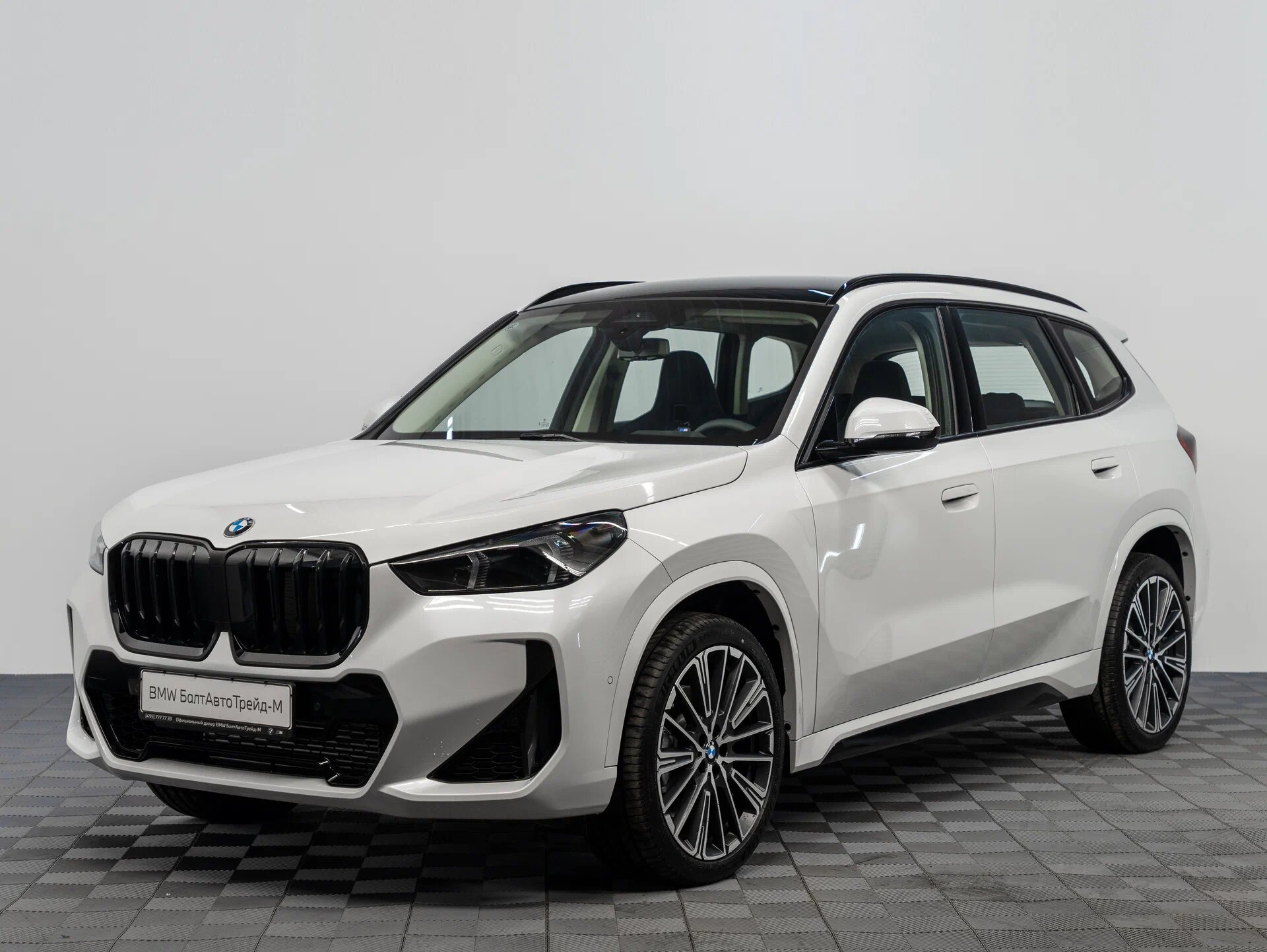Автомобиль BMW X1 25Li xDrive 2.0 AMT (204 л.с.) 4WD - 1