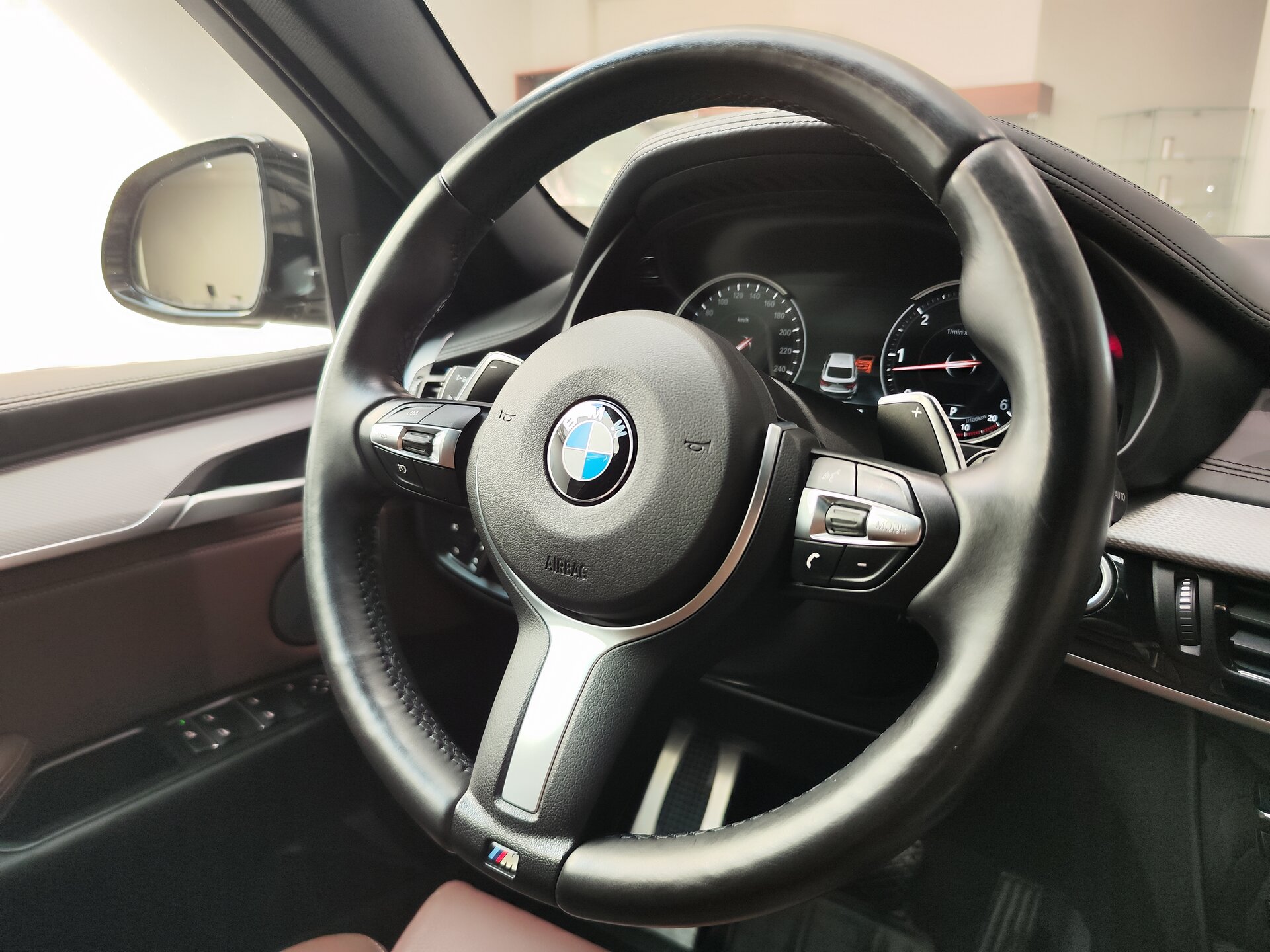 Автомобиль BMW X6 40d 3.0d AT (313 л.с.) 4WD - 13