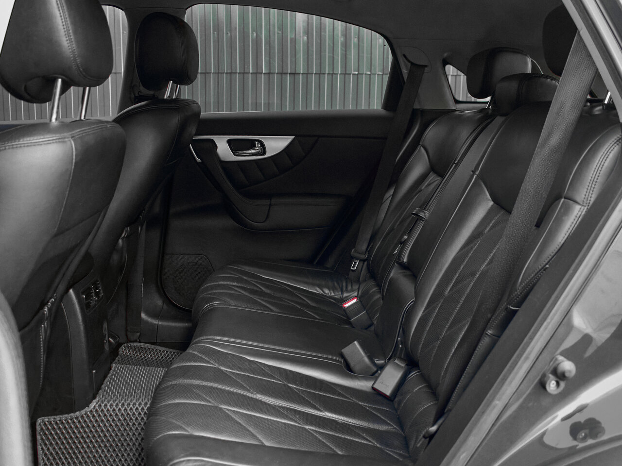 Купить Infiniti FX FX35 3.5 AT (307 л.с.) 4WD, 2009 в Екатеренбурге