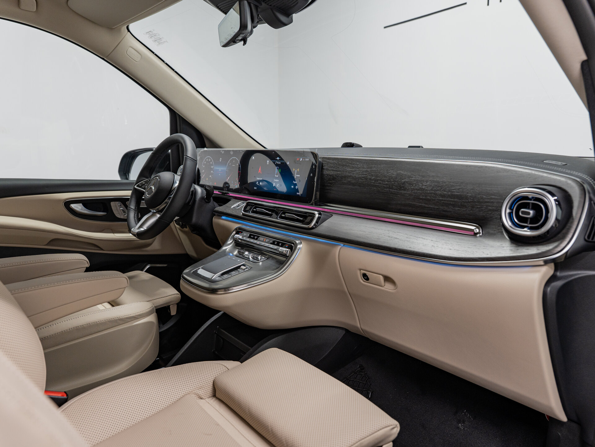 Автомобиль Mercedes-Benz V-Класс 300 d экстра длинный 2.0d AT (237 л.с.) 4WD - 14