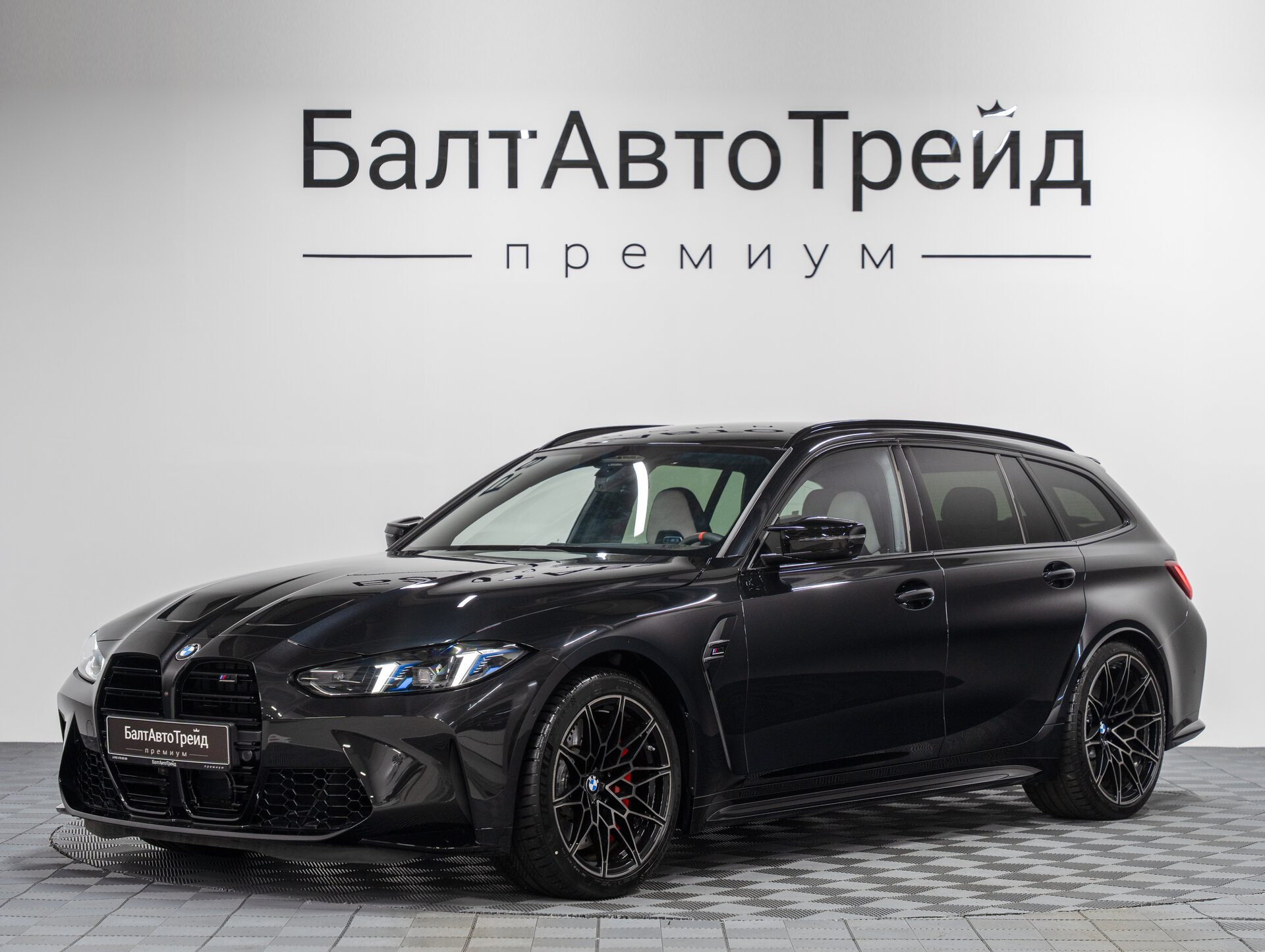 Автомобиль BMW M3 Competition Package 3.0 AT (530 л.с.) 4WD - 1