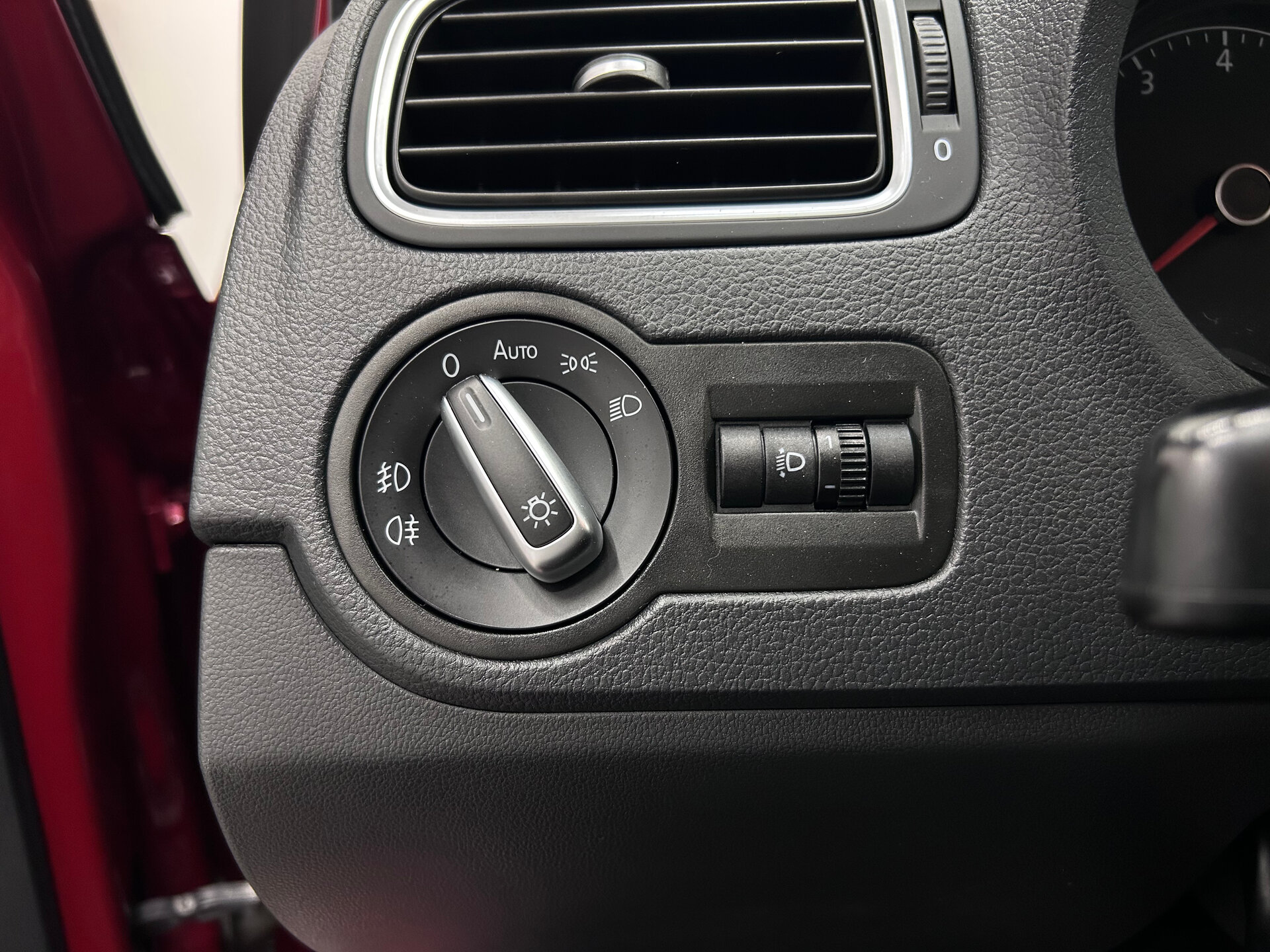 Volkswagen Polo 2015 14