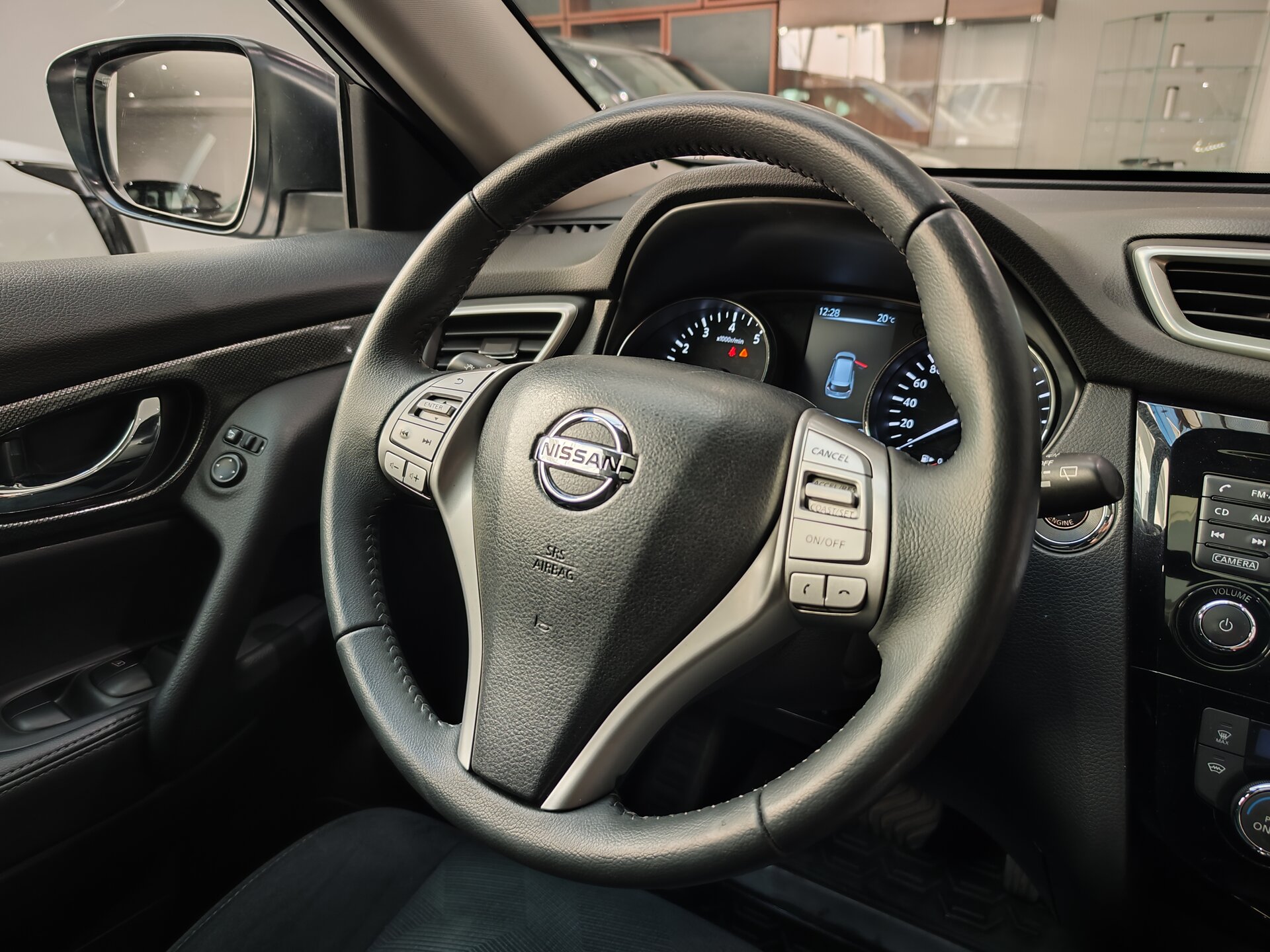 Автомобиль Nissan X-Trail 2.0 CVT (144 л.с.) 4WD - 16