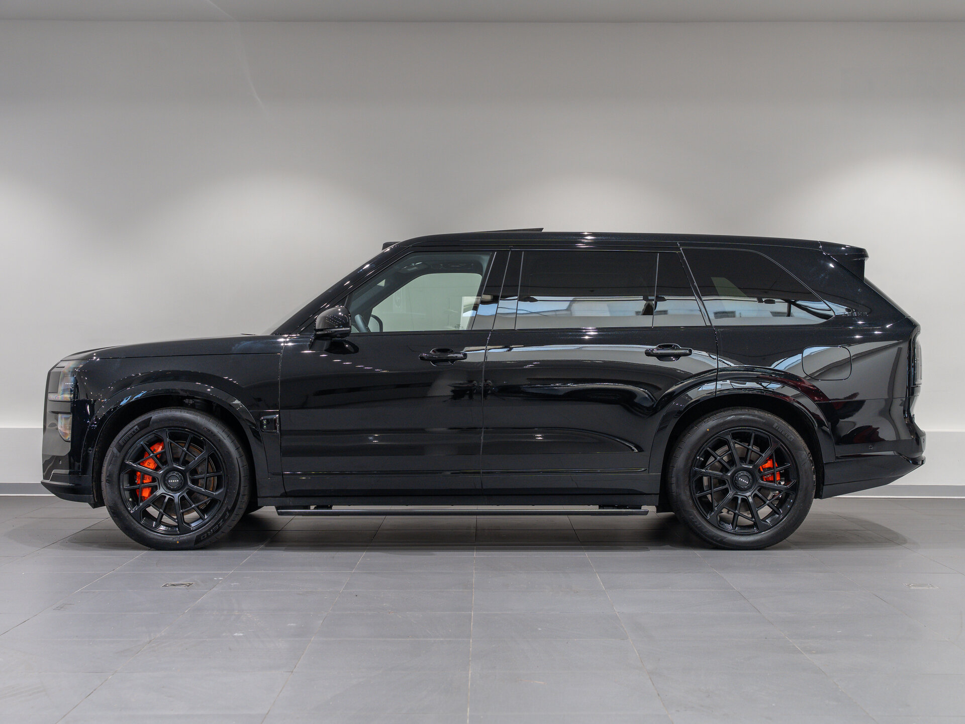 Автомобиль Zeekr 9X 70 kWh 2.0hyb AT (1401 л.с.) 4WD - 8