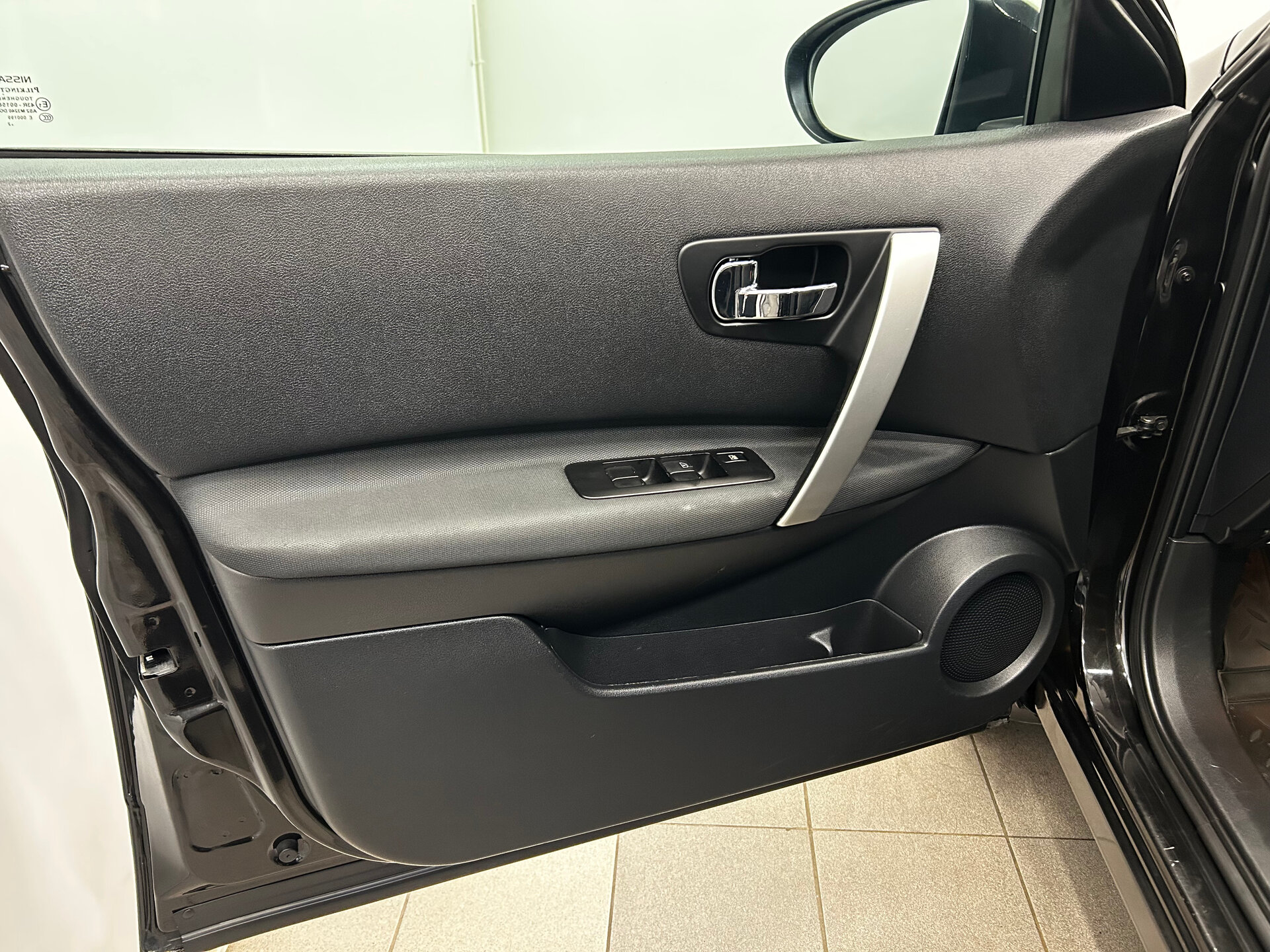 Nissan Qashqai 2012 17