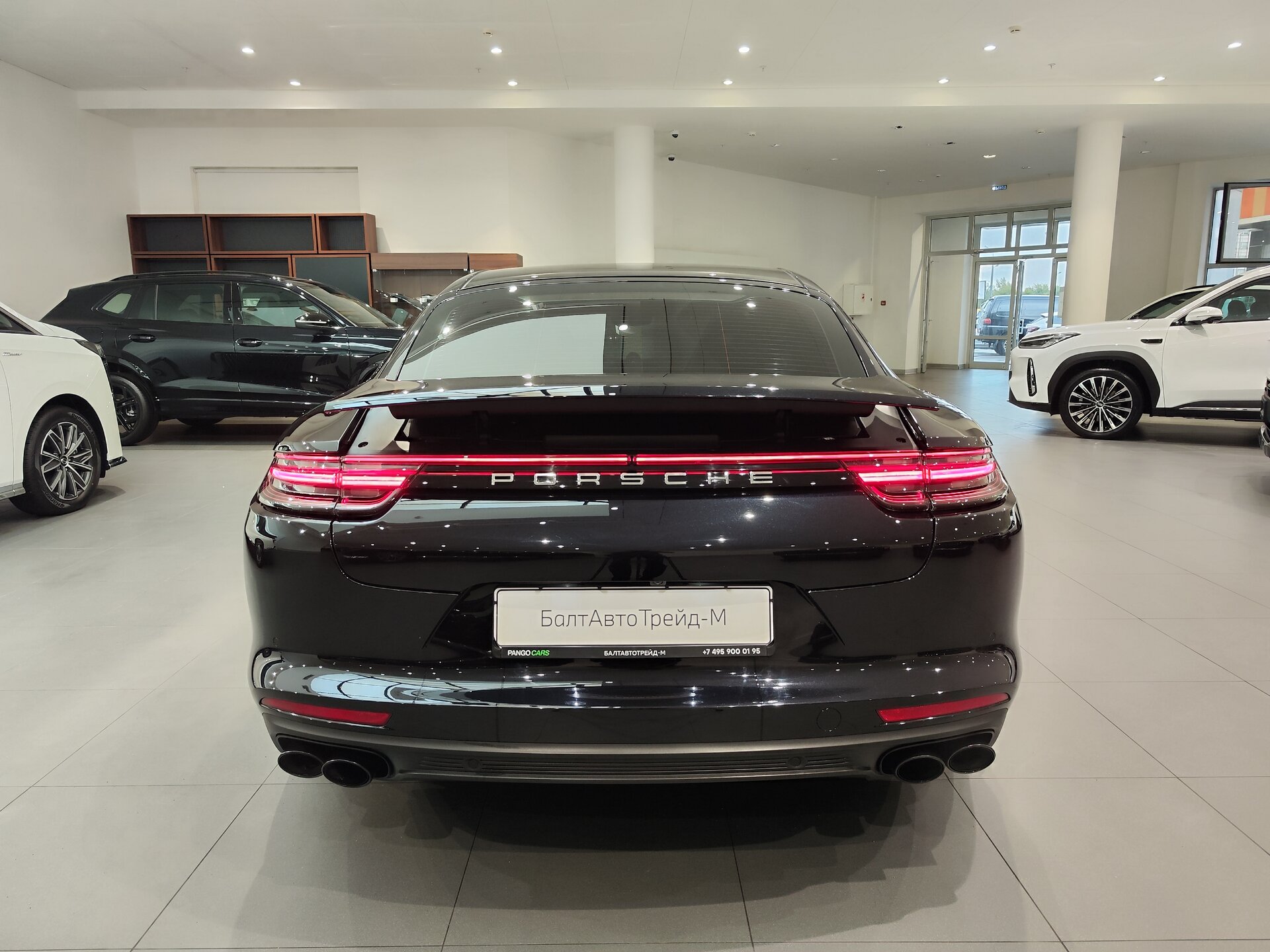 Автомобиль Porsche Panamera 4S 2.9 AMT (440 л.с.) 4WD - 5