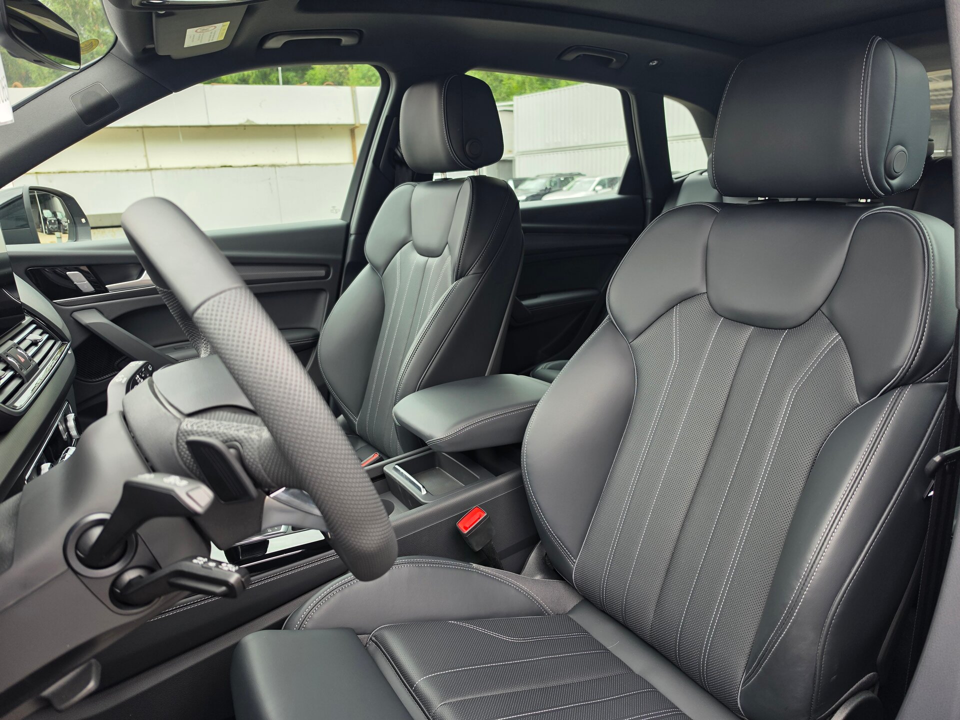 Автомобиль Audi Q5 L 45 TFSI 2.0 AMT (245 л.с.) 4WD - 10