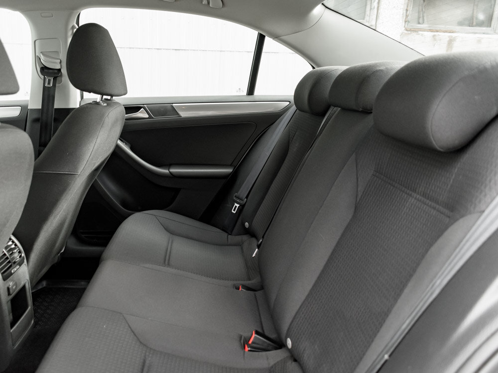 Купить Volkswagen Jetta 1.6 AT (110 л.с.), 2016 в Екатеренбурге