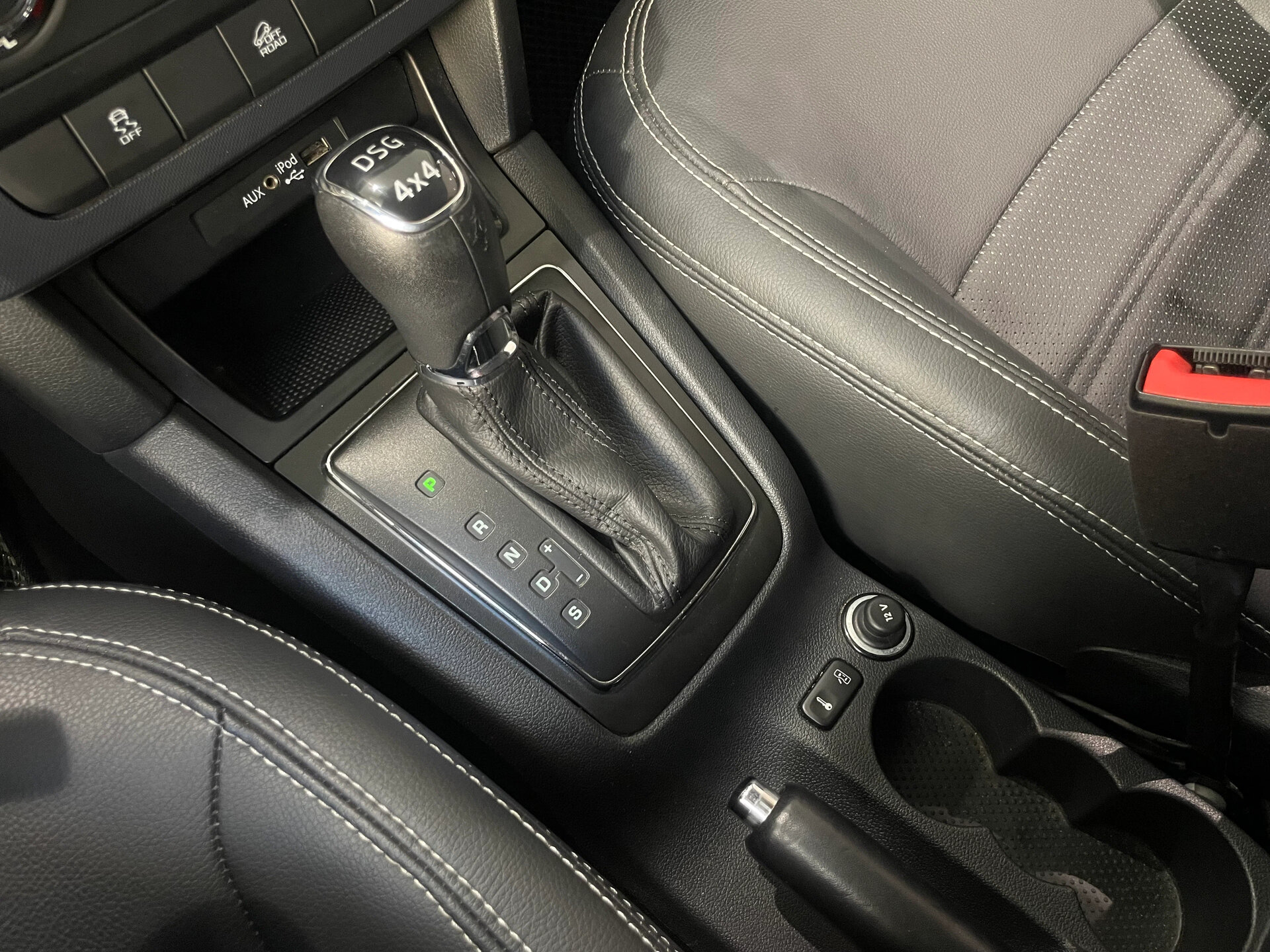 Автомобиль Skoda Yeti 1.8 AMT (152 л.с.) 4WD - 17