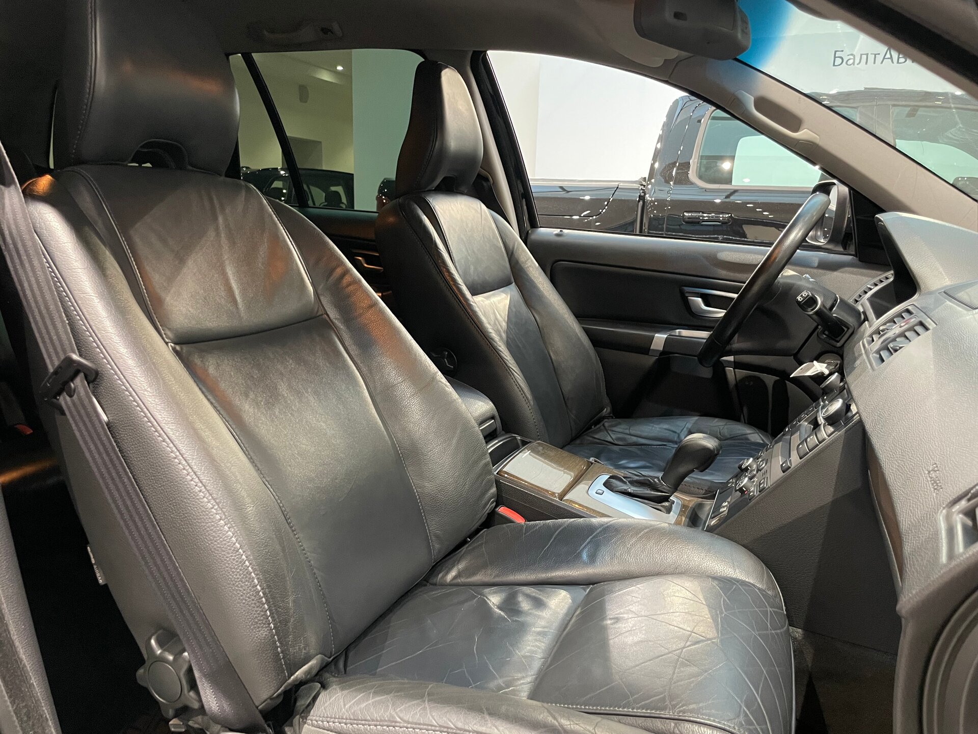 Автомобиль Volvo XC90 2.5 AT (210 л.с.) 4WD - 12