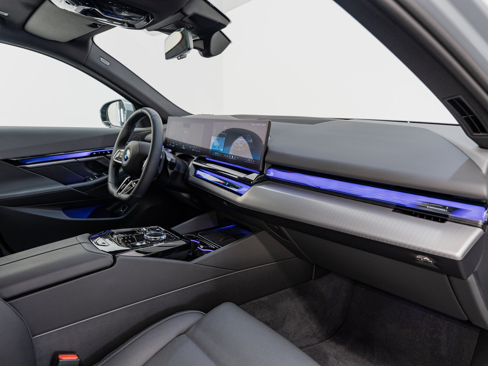 Автомобиль BMW 5 серии 530i xDrive 2.0 AT (258 л.с.) 4WD - 15